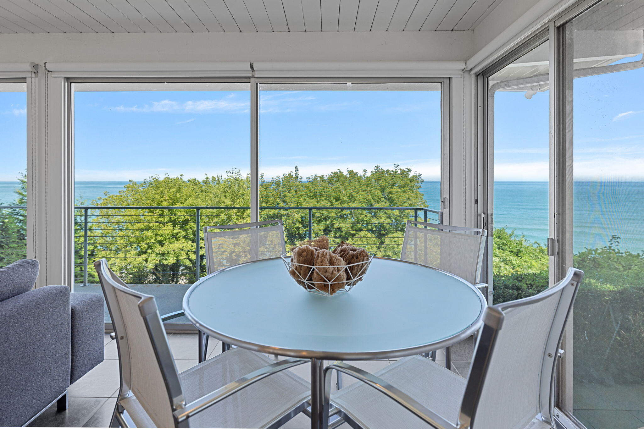 46015 Lake View Avenue