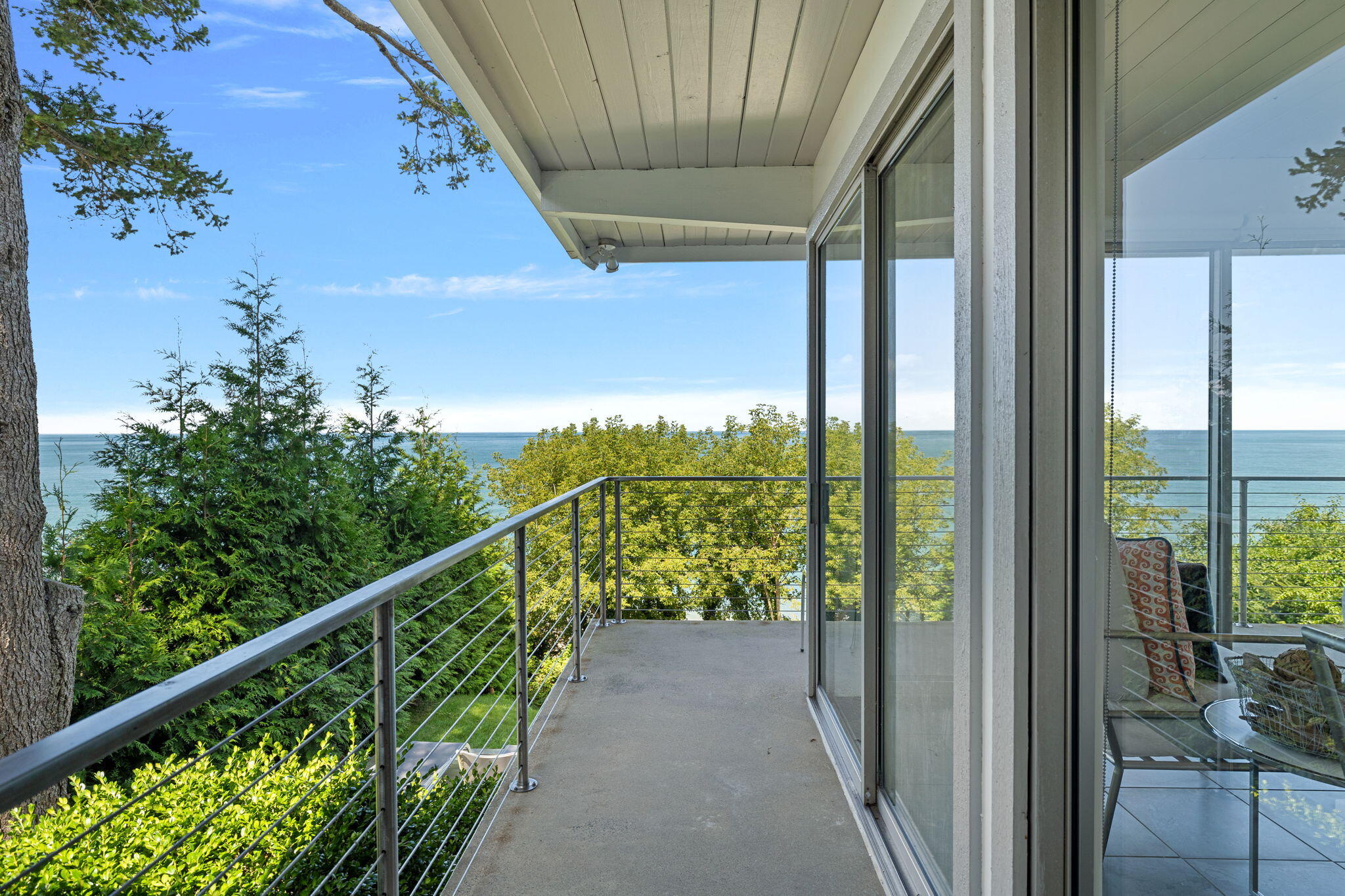 46015 Lake View Avenue