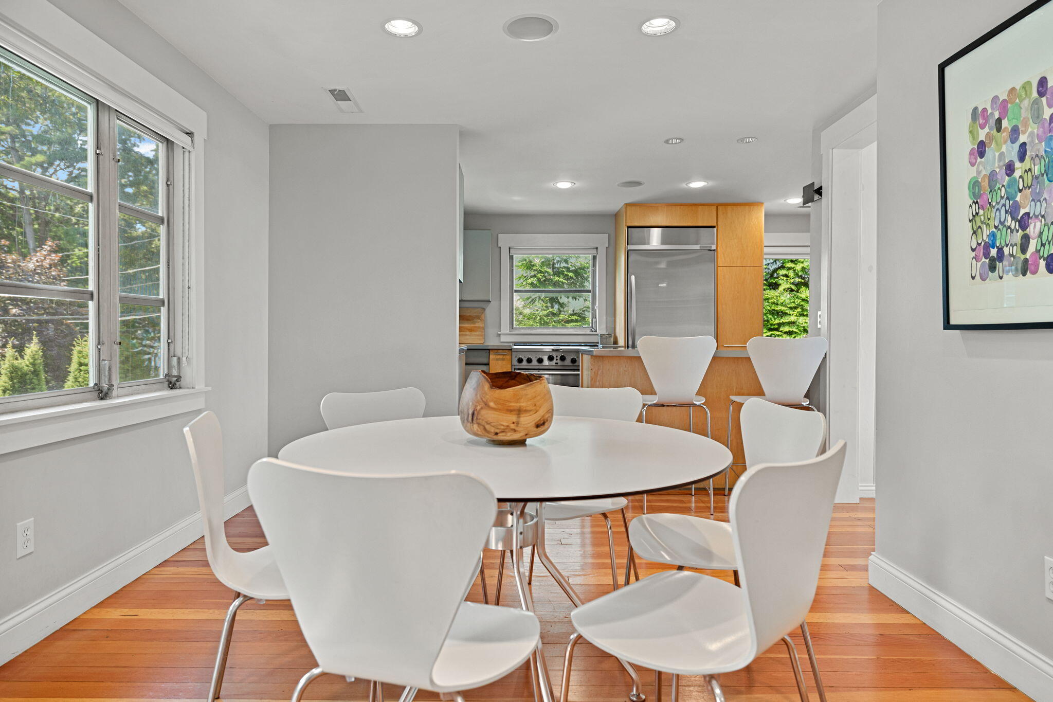 46015 Lake View Avenue