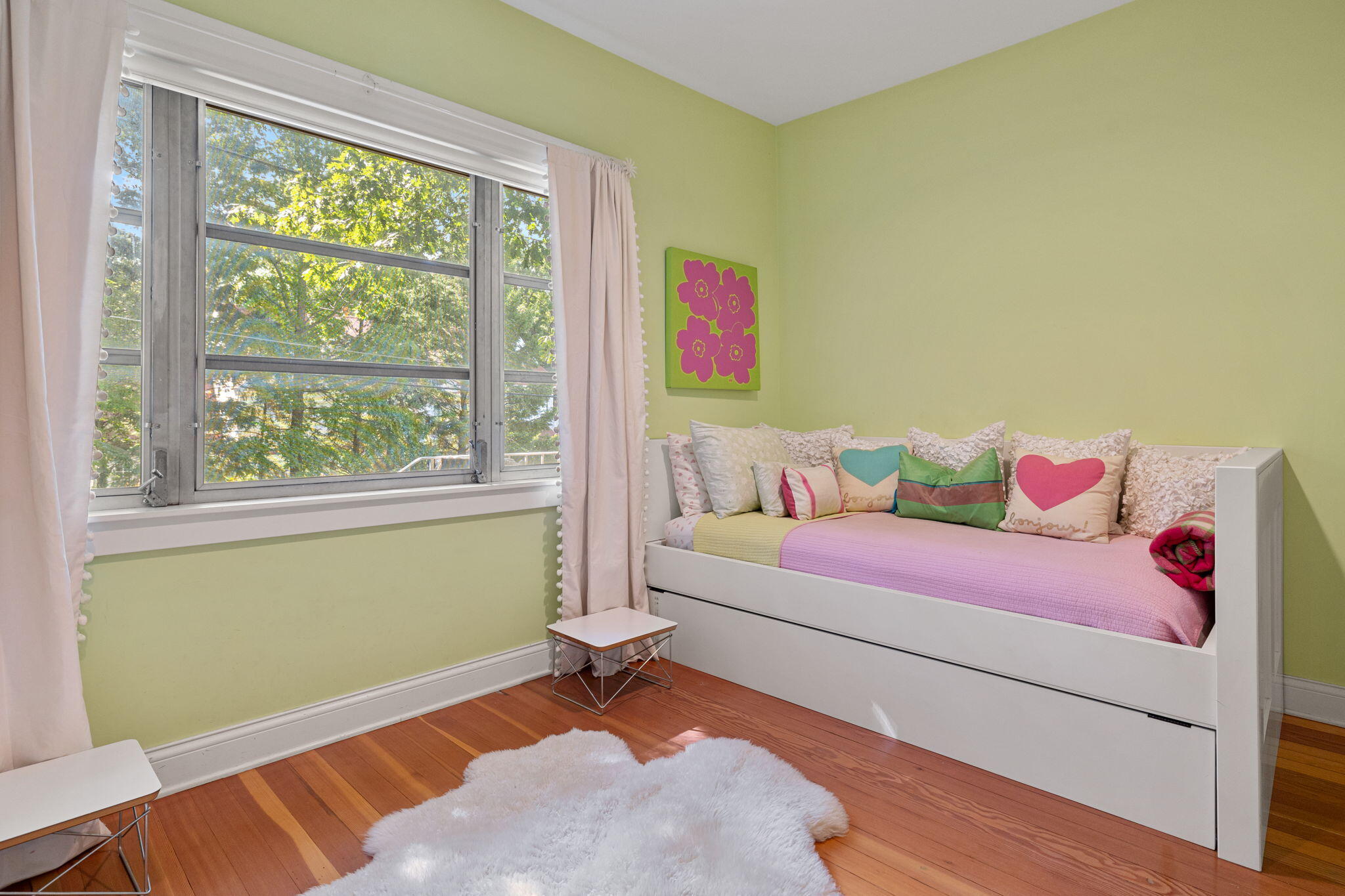 46015 Lake View Avenue