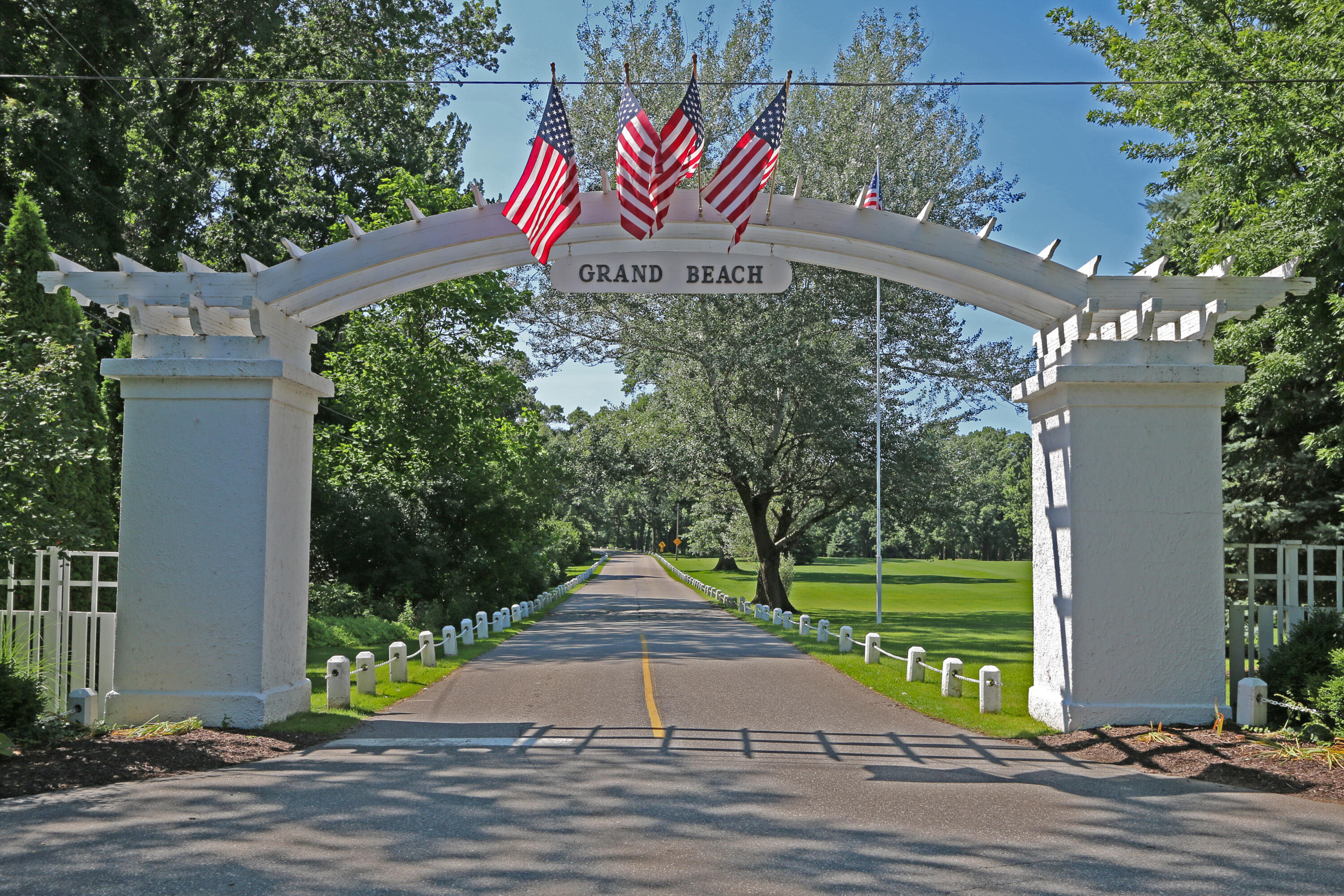 46015 Lake View Avenue