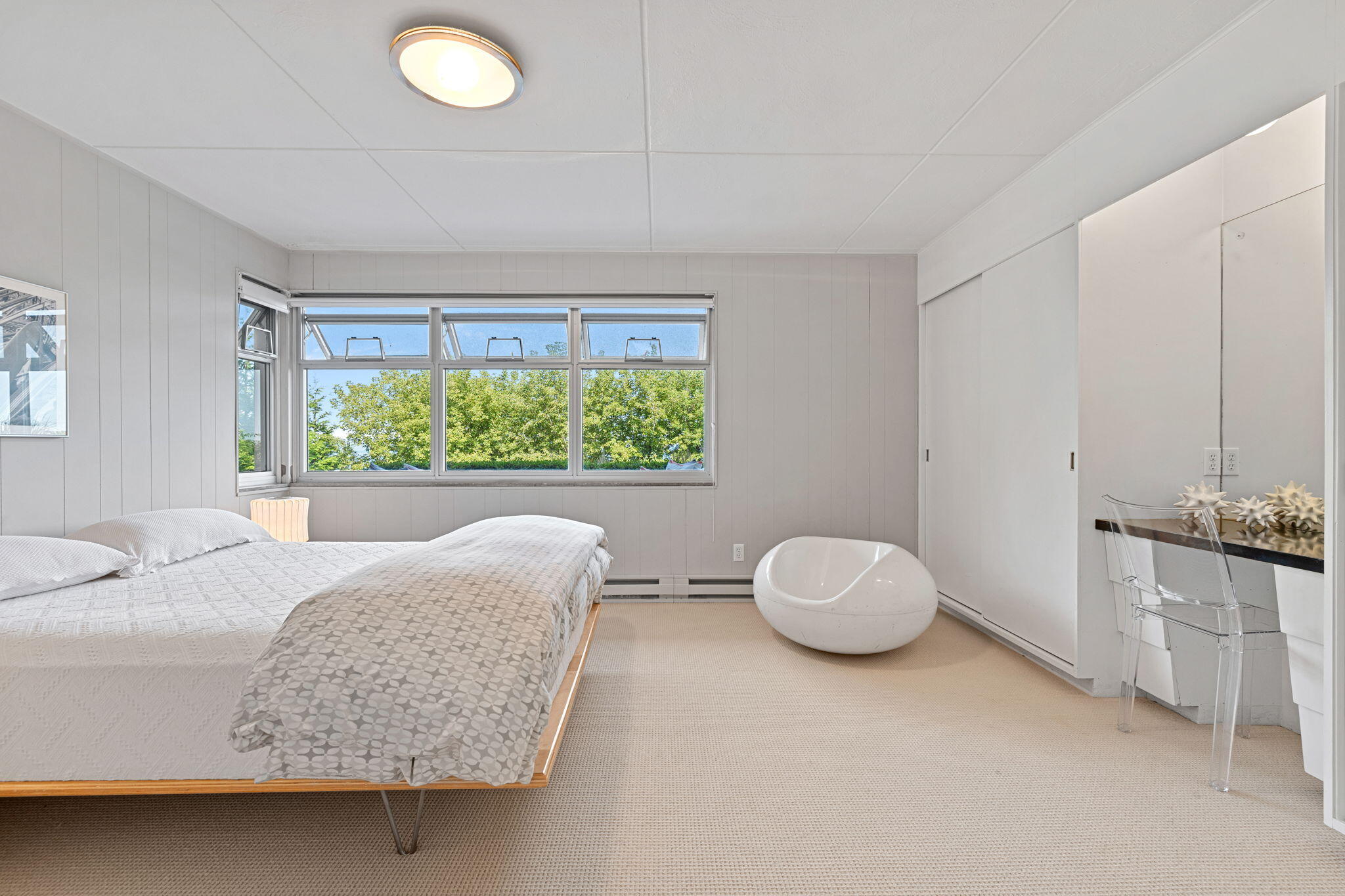 46015 Lake View Avenue