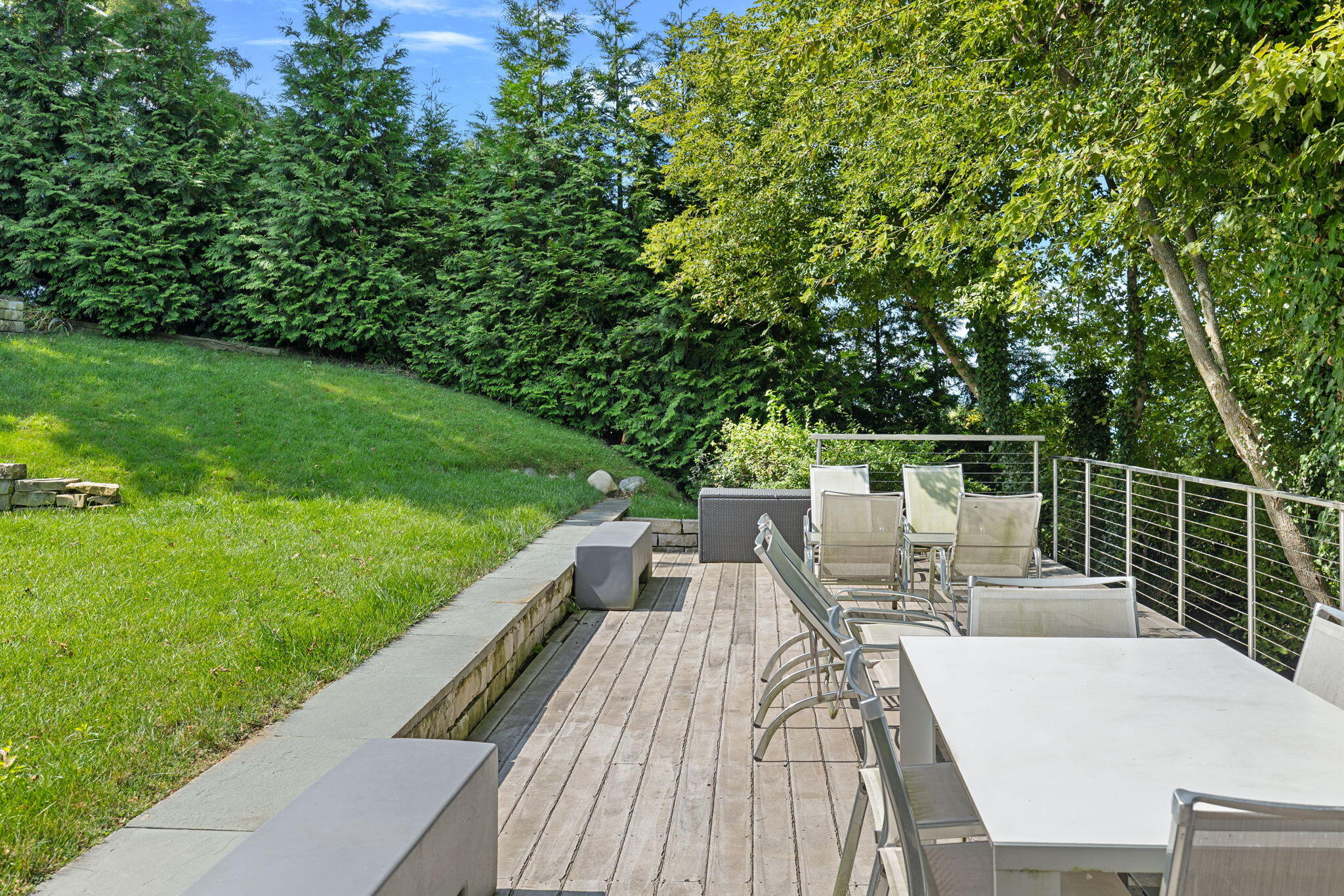 46015 Lake View Avenue