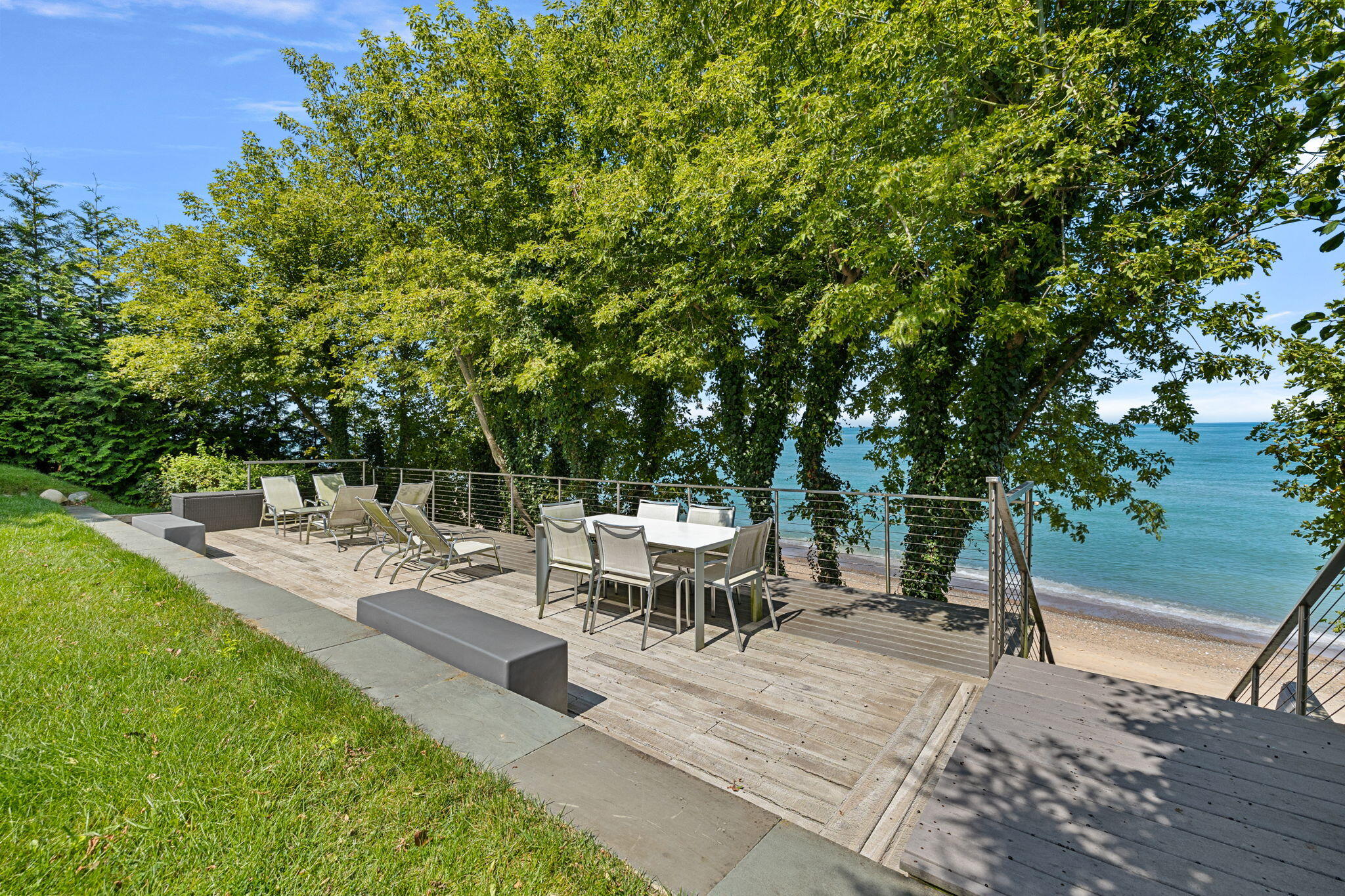 46015 Lake View Avenue