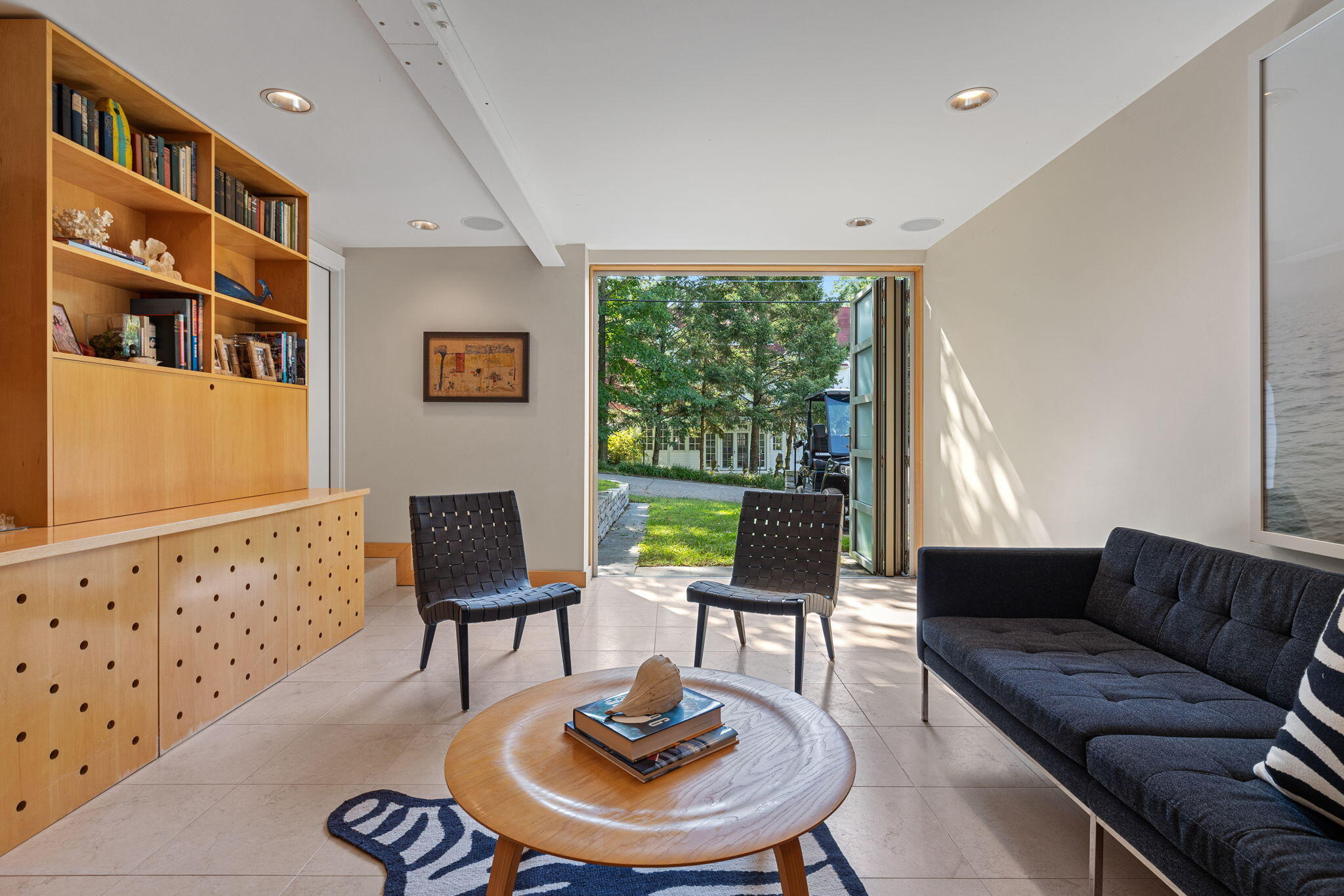 46015 Lake View Avenue