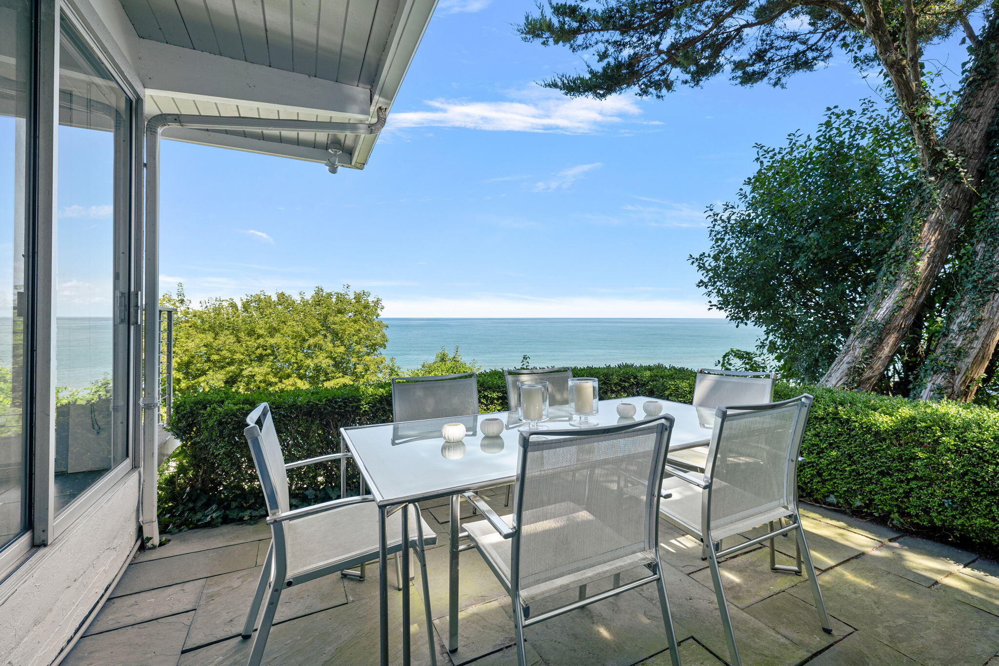 46015 Lake View Avenue