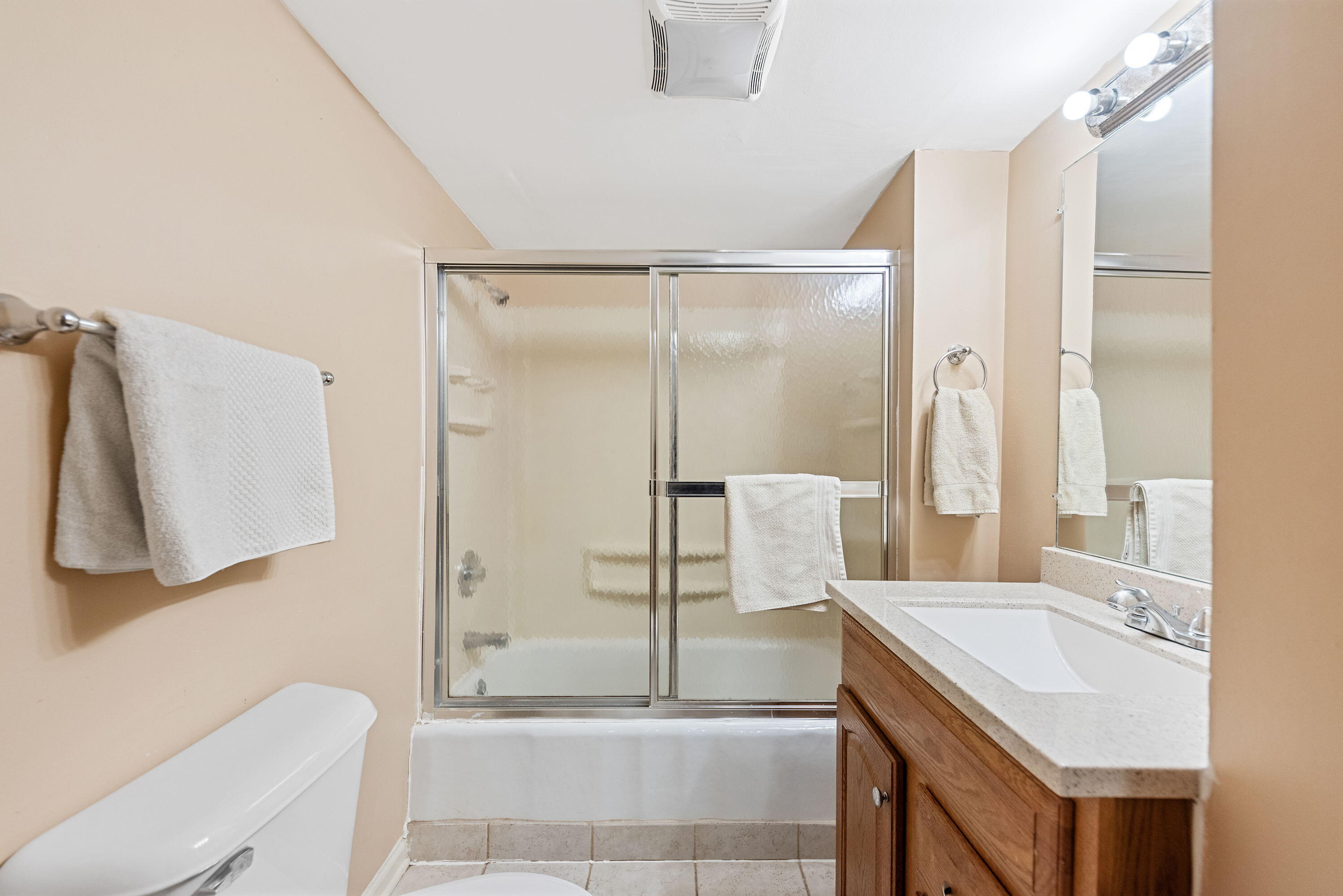 66461 Lakeshore Drive