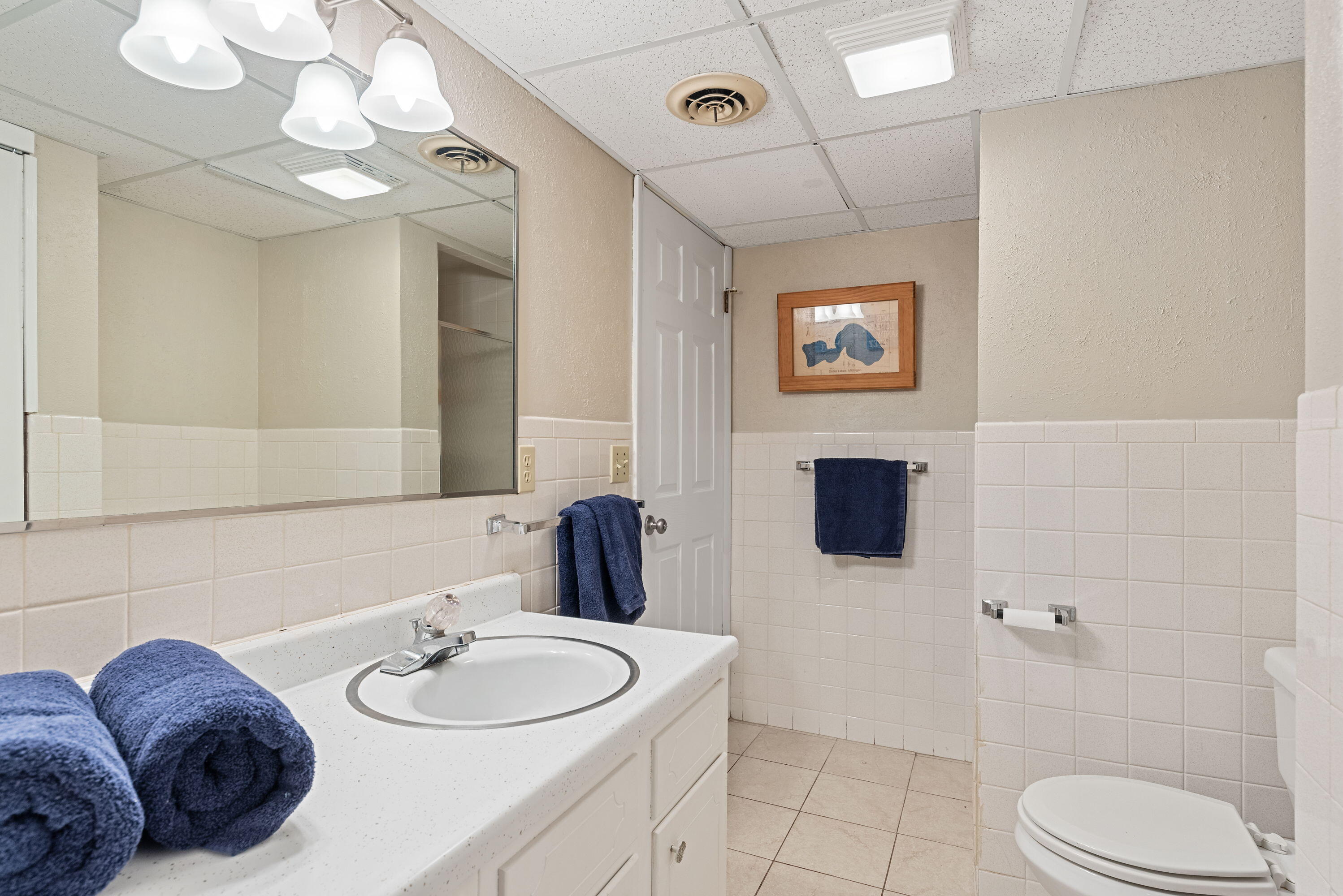 66461 Lakeshore Drive