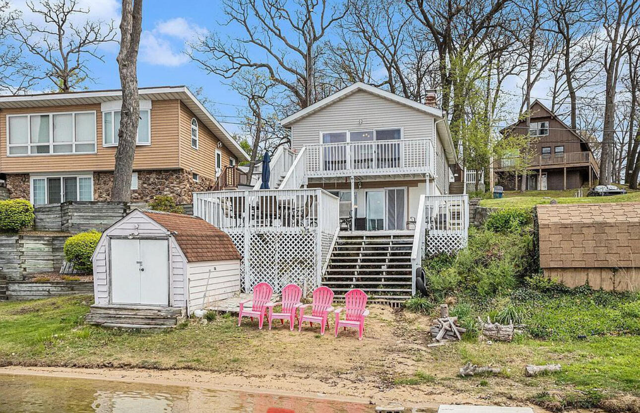 66461 Lakeshore Drive