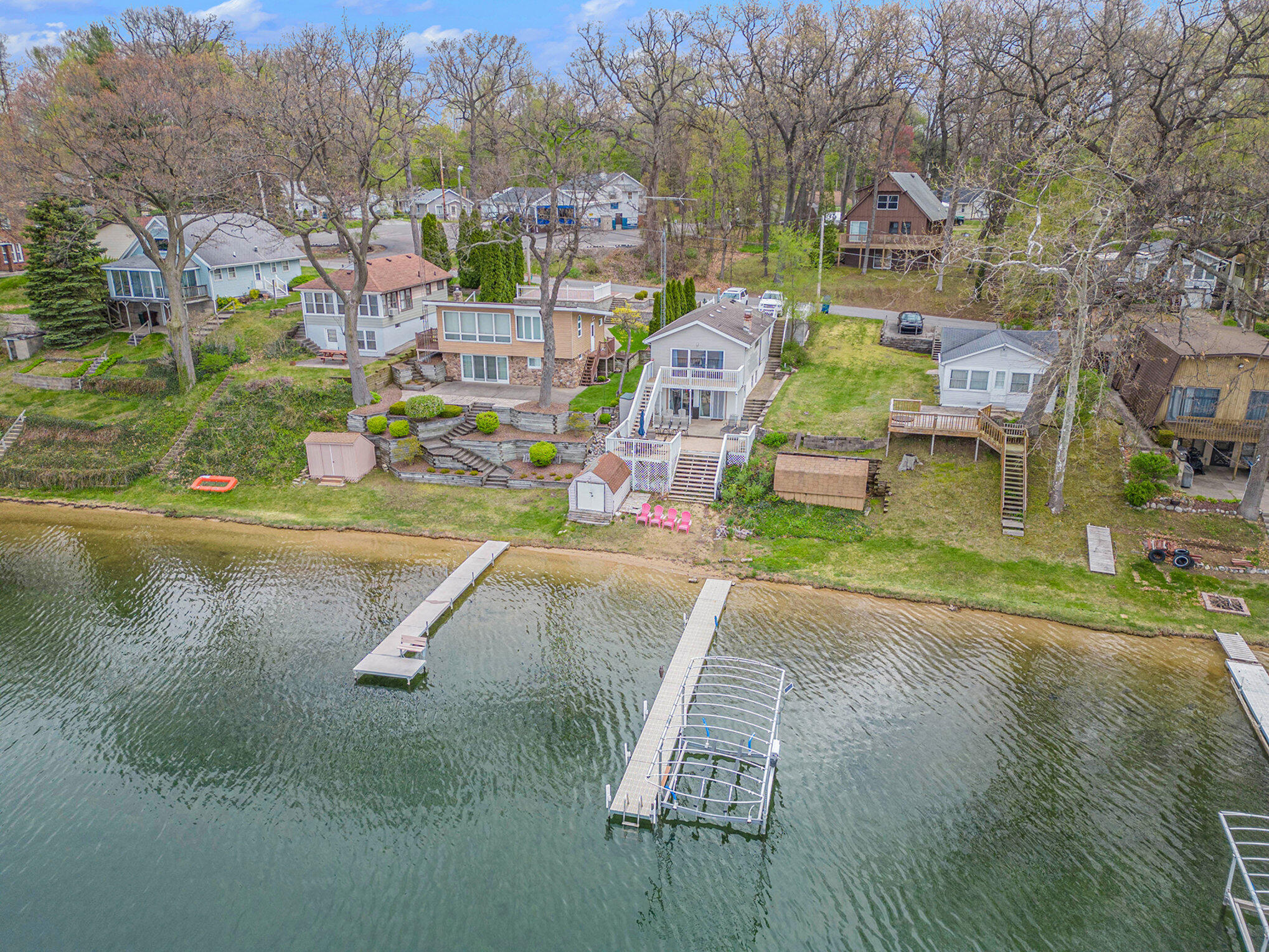 66461 Lakeshore Drive