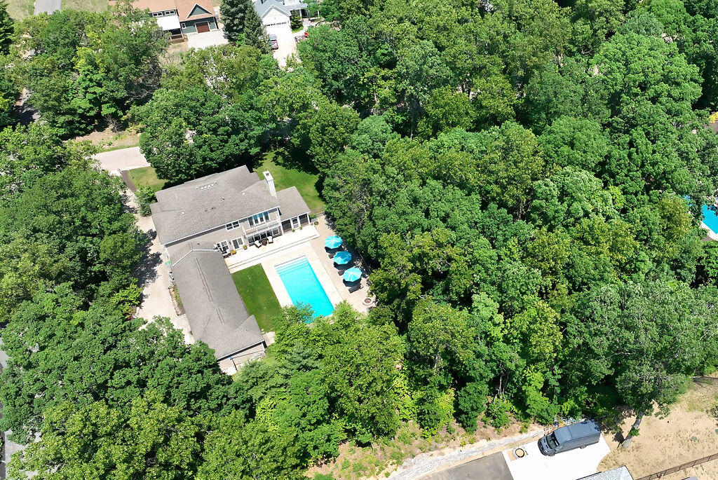 52300 E Arnold Drive