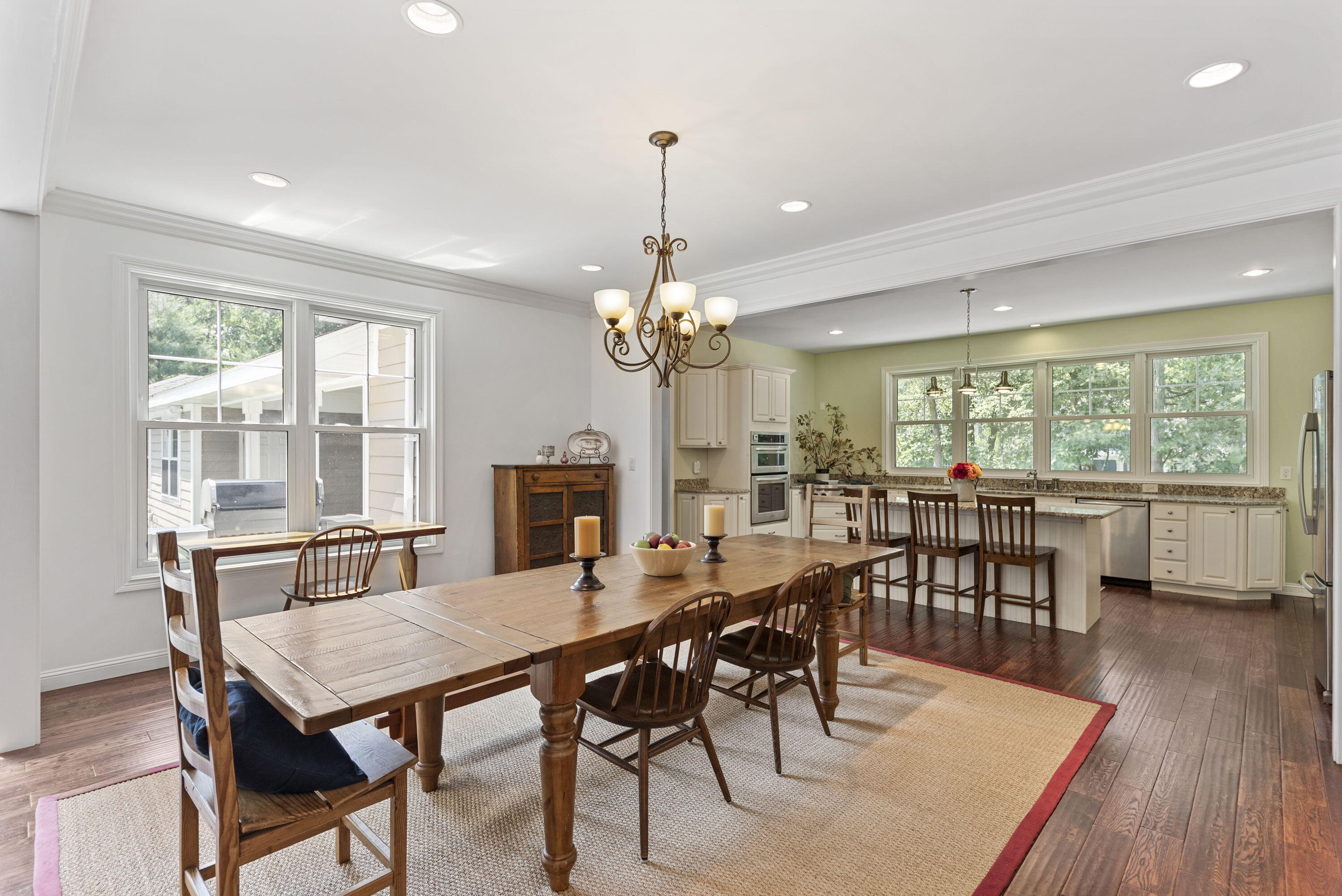 52300 E Arnold Drive