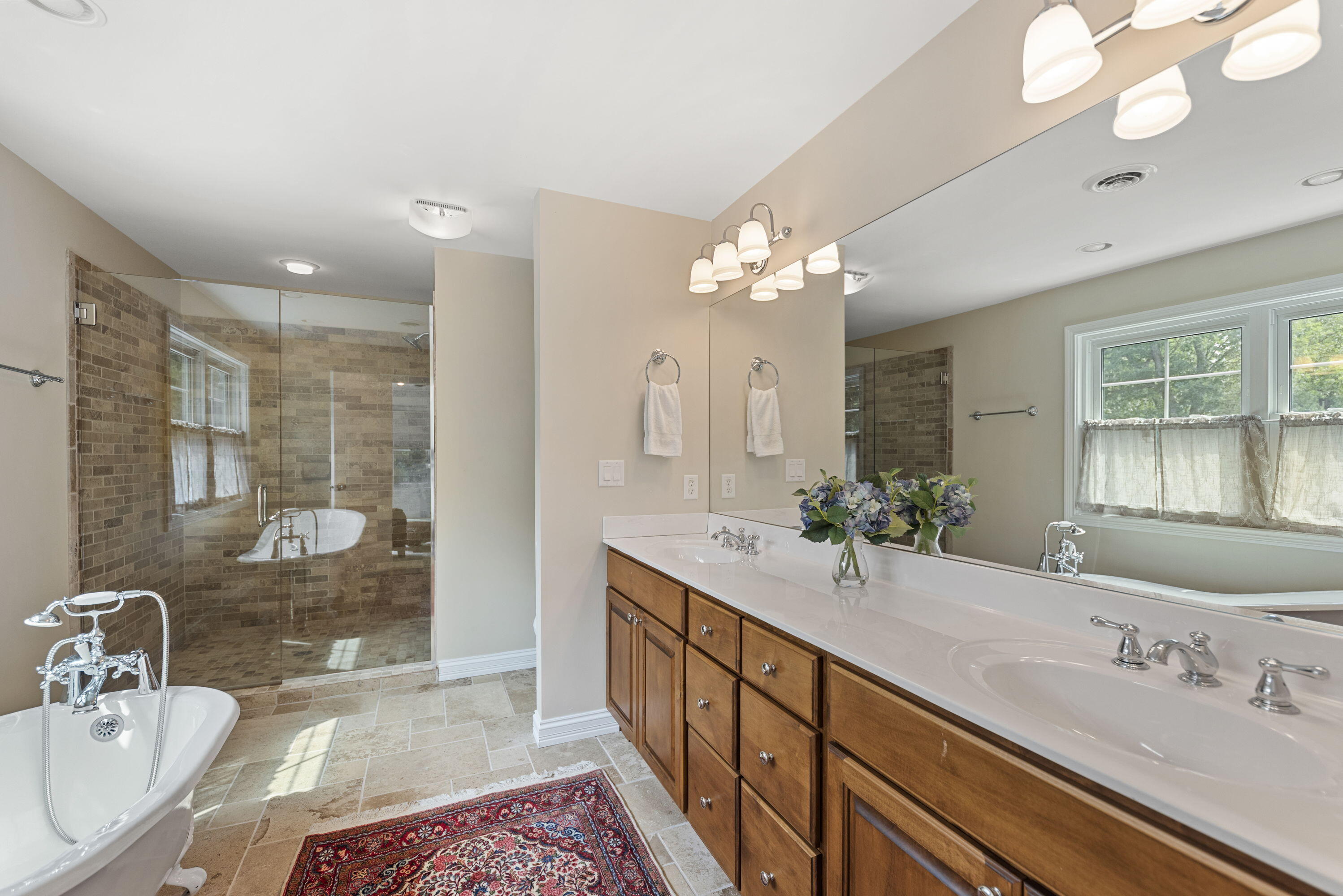 52300 E Arnold Drive