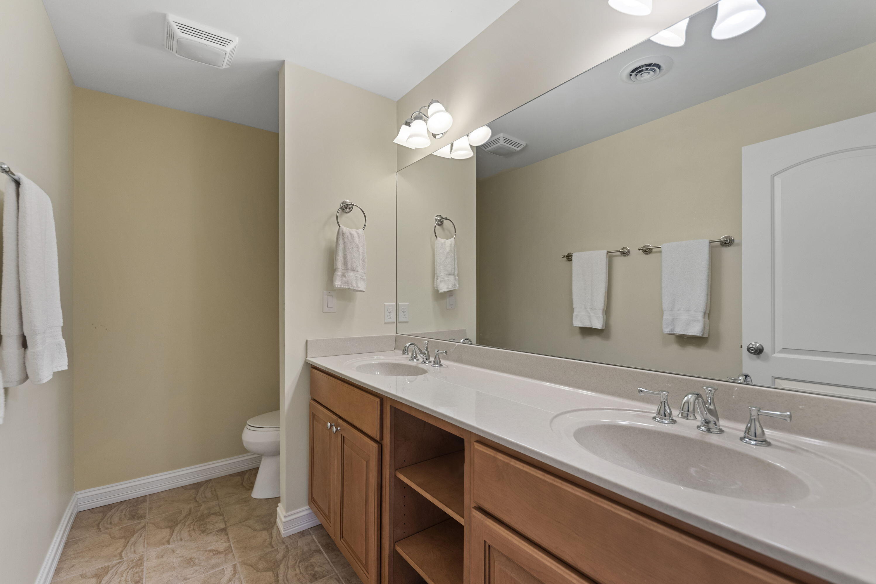 52300 E Arnold Drive