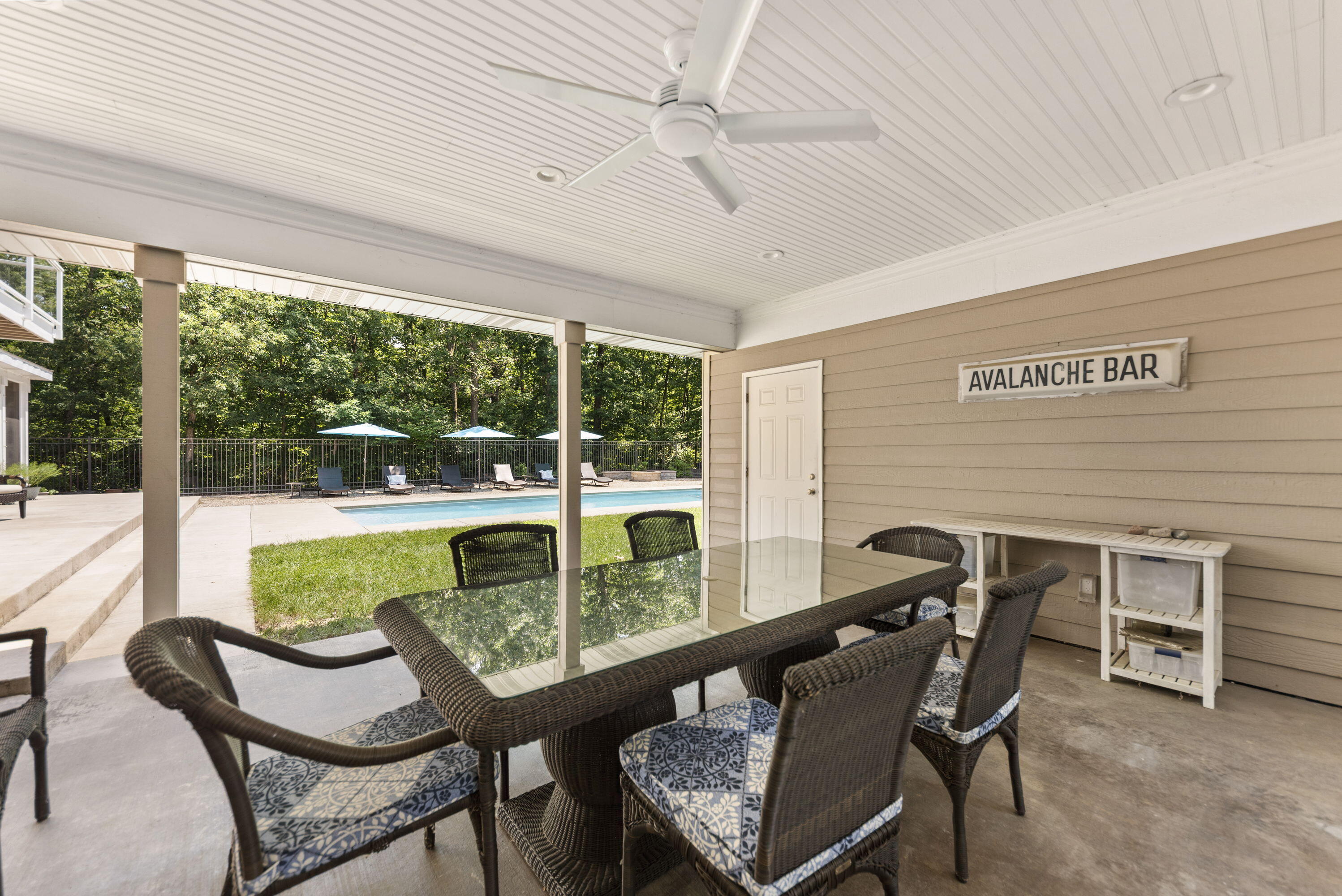 52300 E Arnold Drive