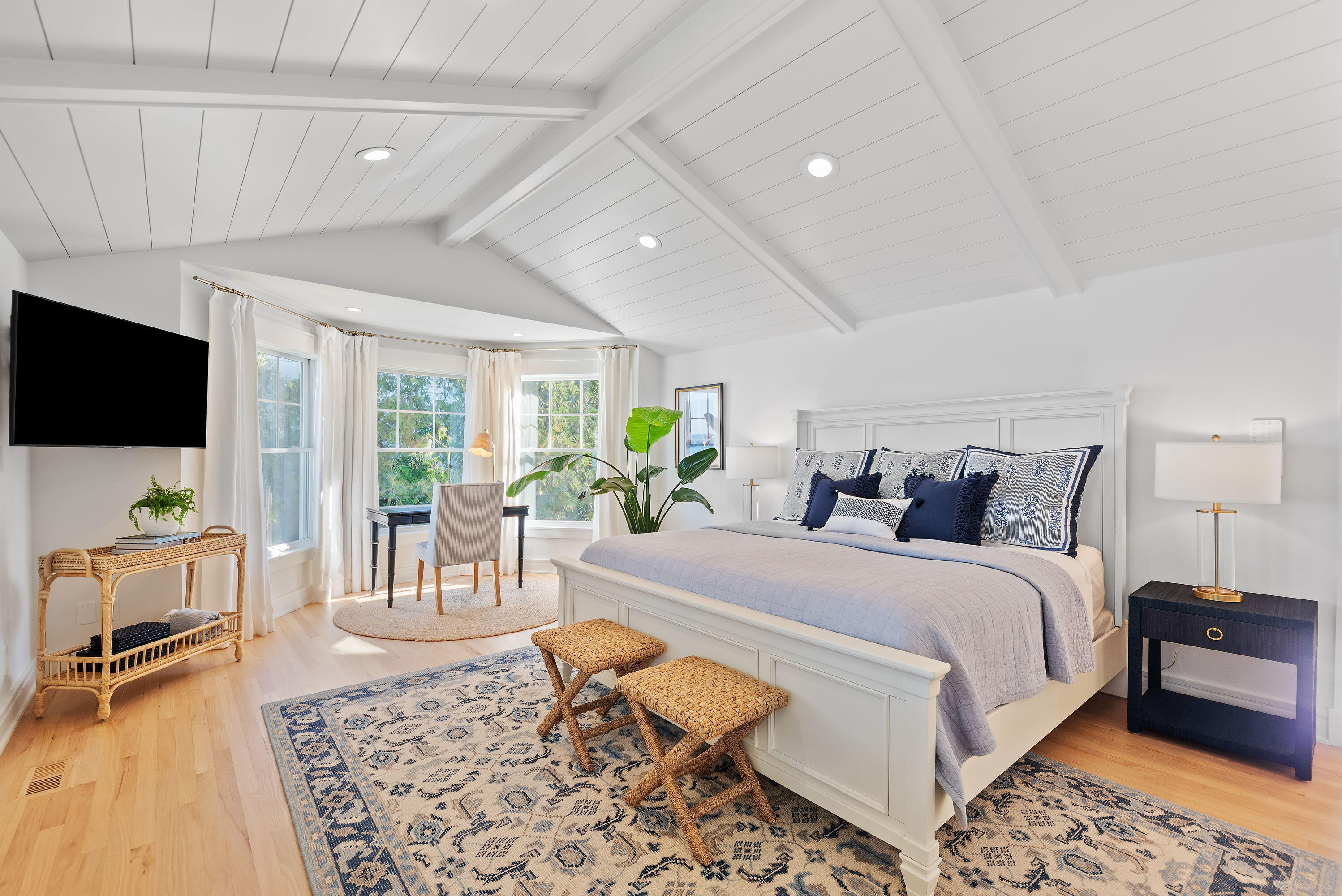 15800 Lakeshore Road