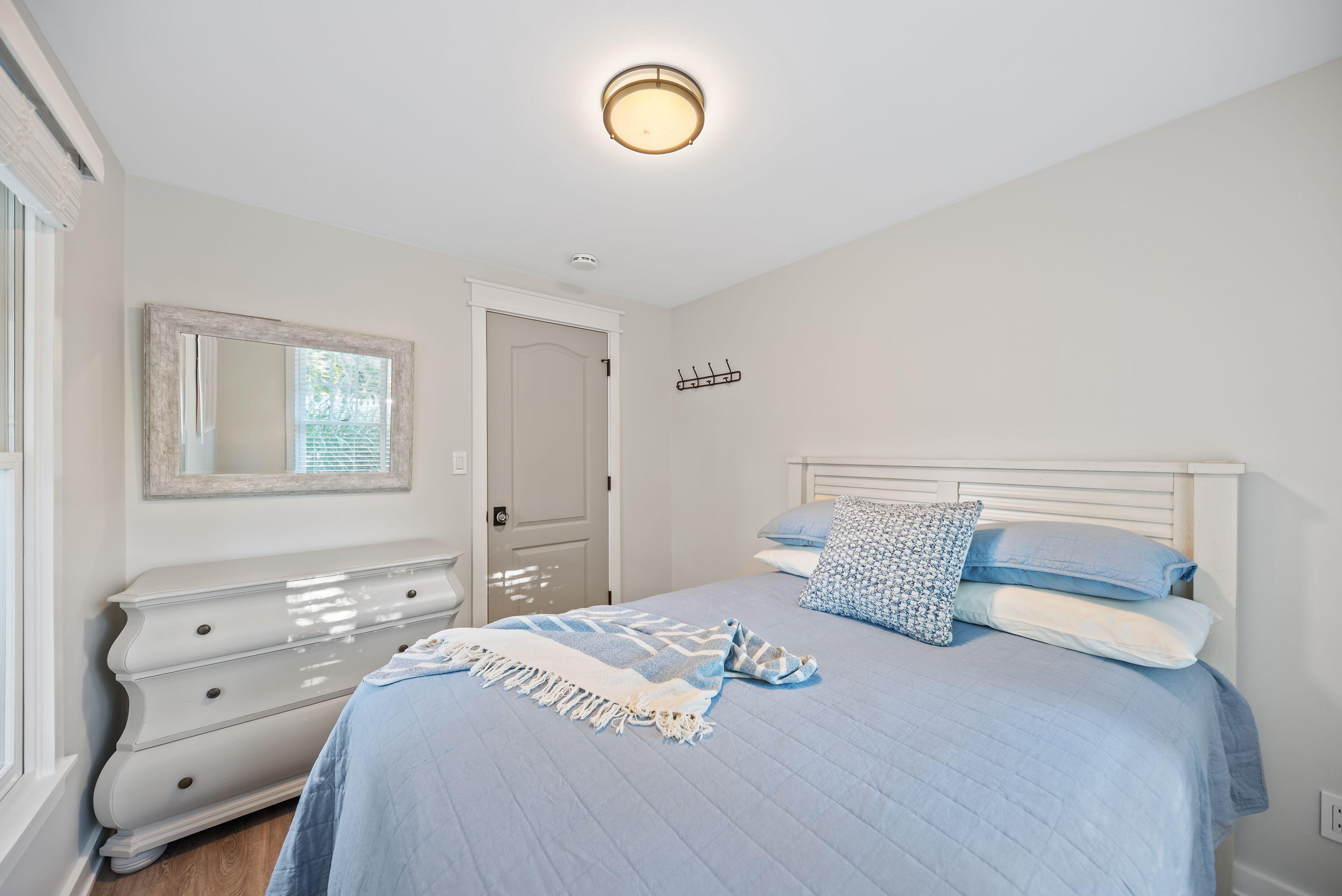 15800 Lakeshore Road