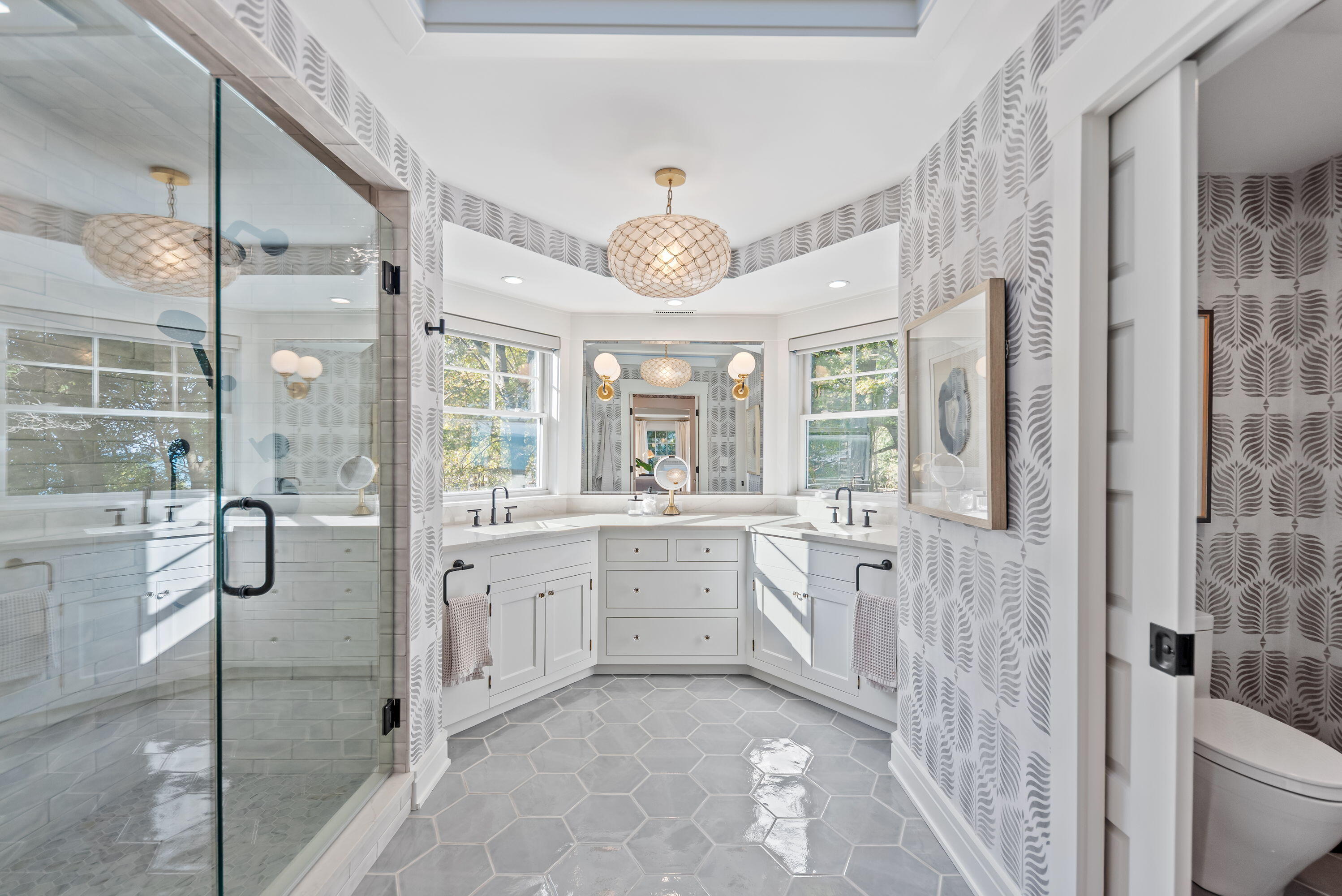 15800 Lakeshore Road