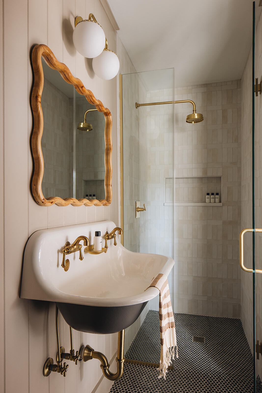 10222 Town Line Road A,B,C,D