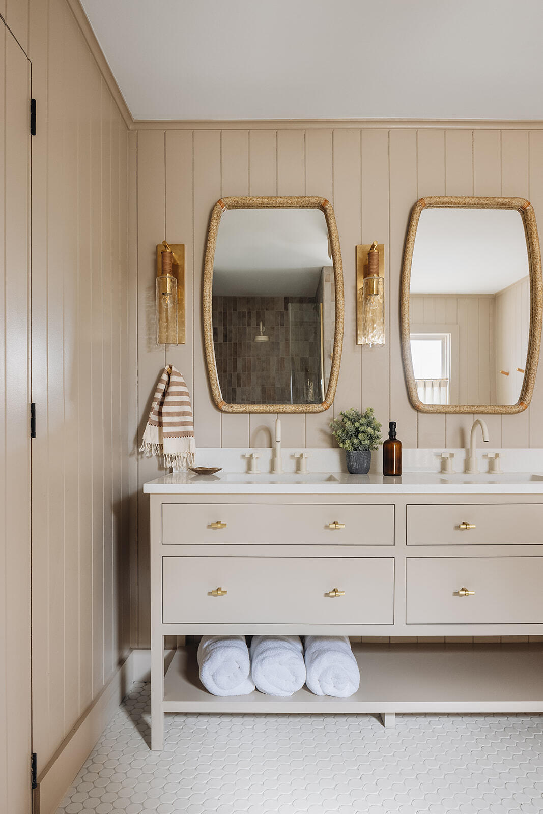 10222 Town Line Road A,B,C,D