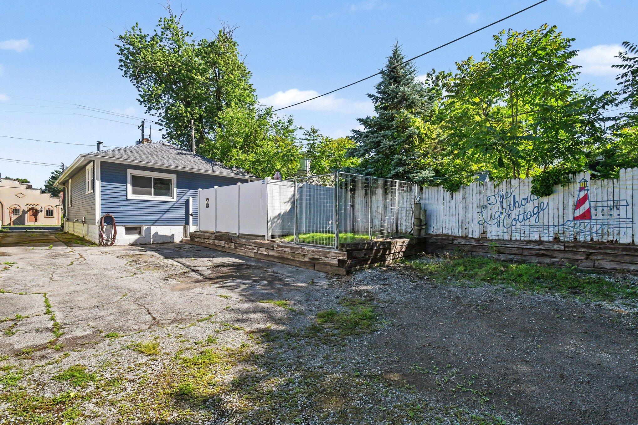 317 E Buffalo Street