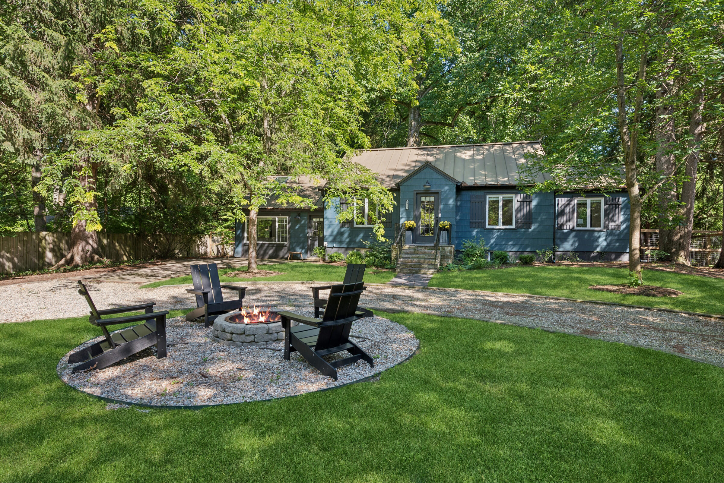 14507 Lakeshore Road