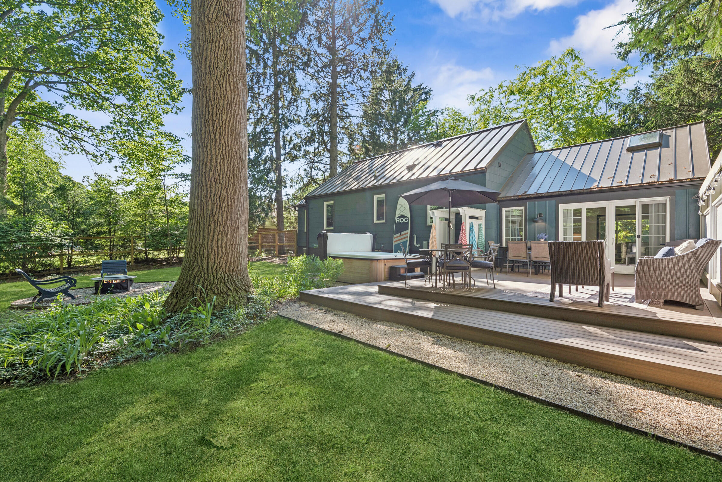 14507 Lakeshore Road