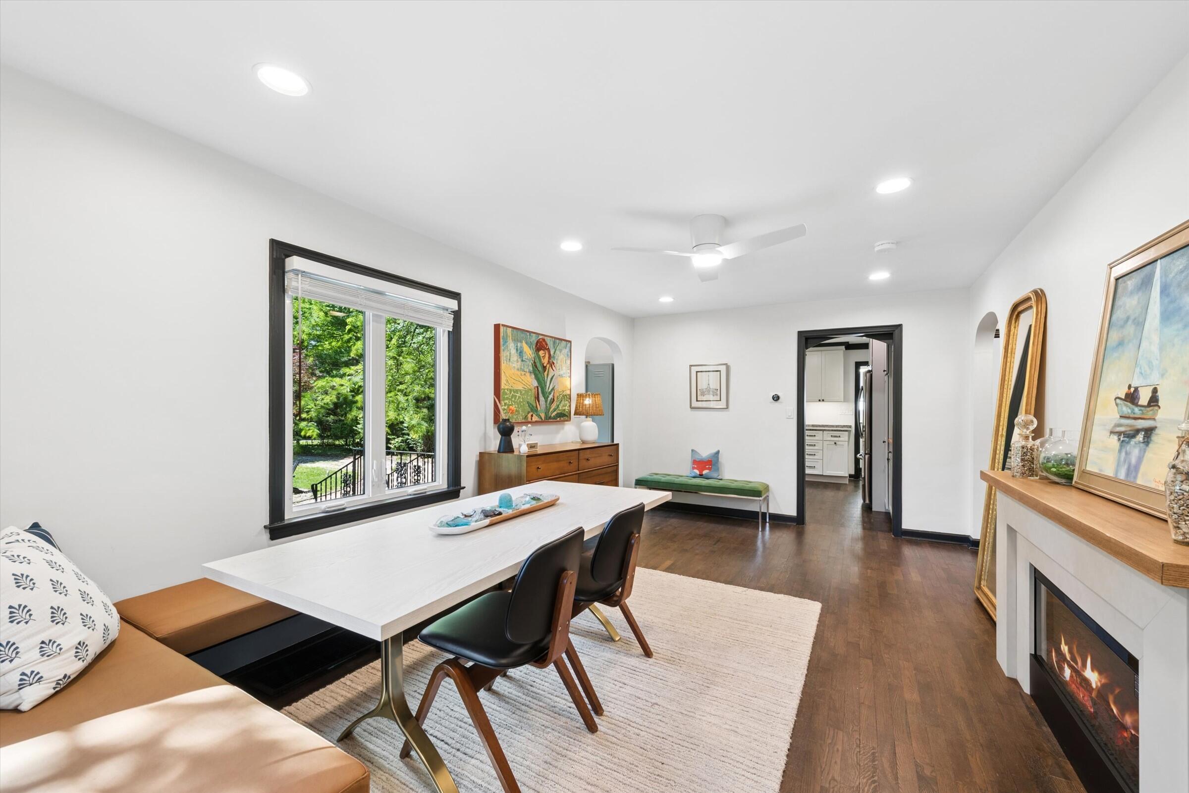 14507 Lakeshore Road
