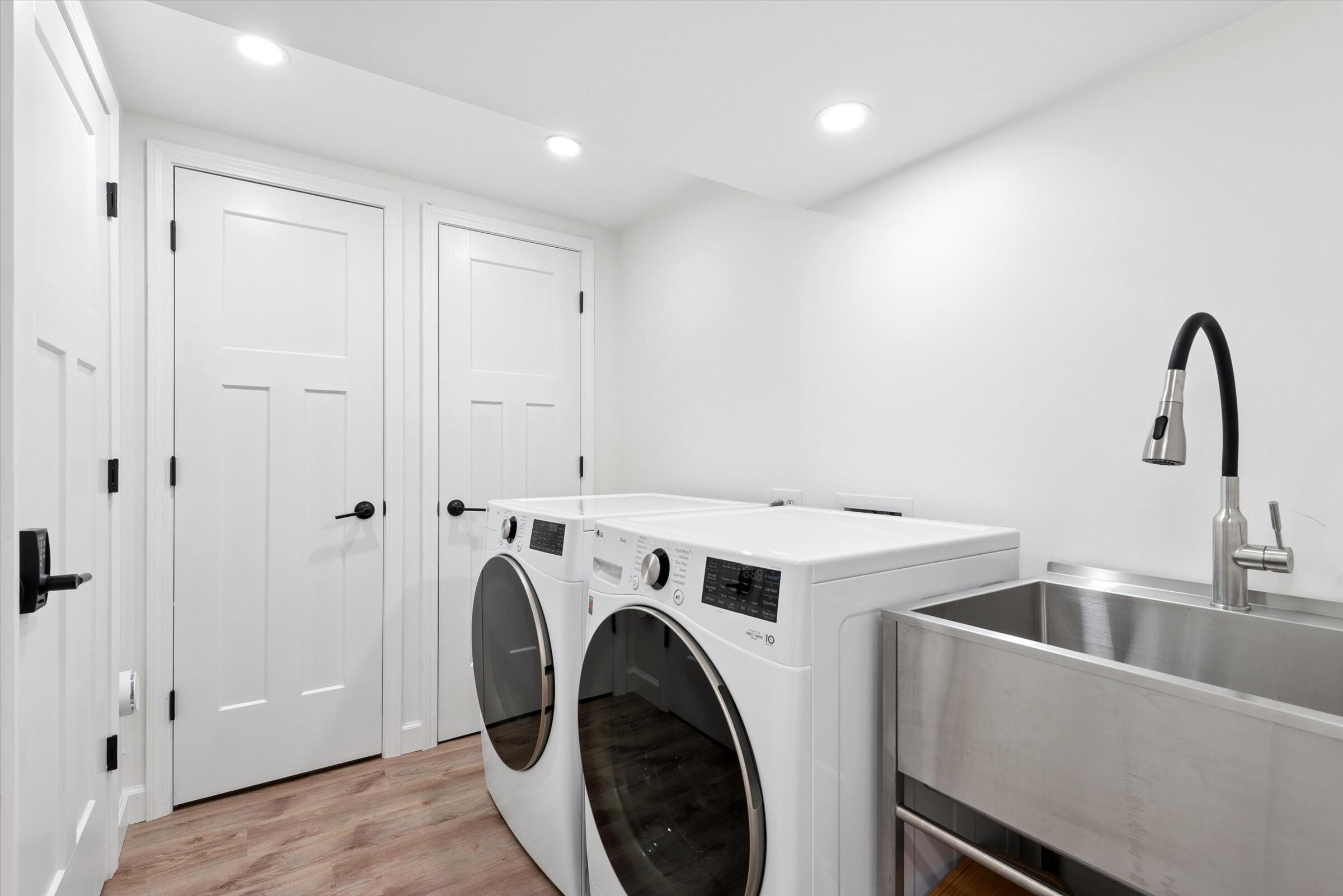 14507 Lakeshore Road