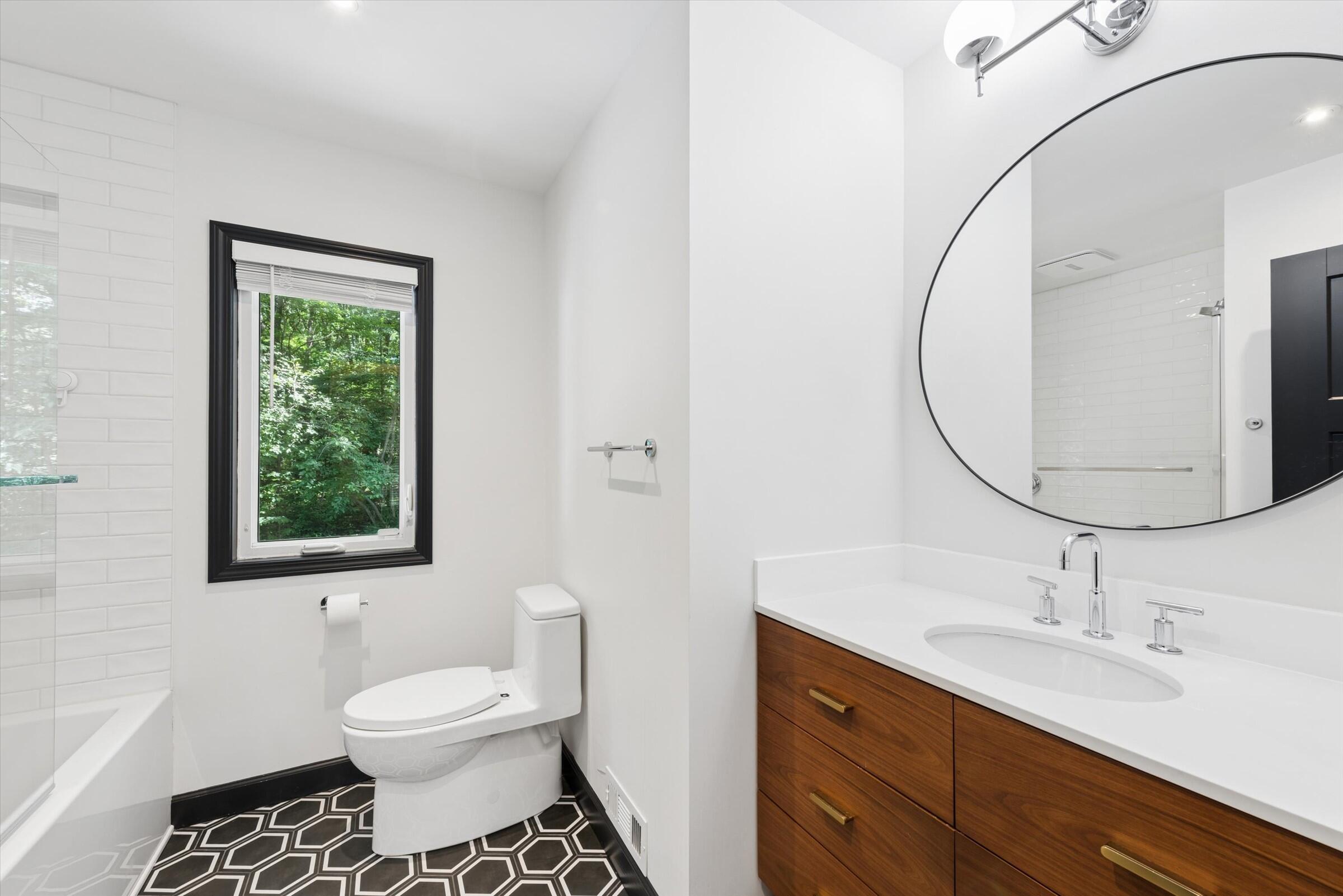 14507 Lakeshore Road