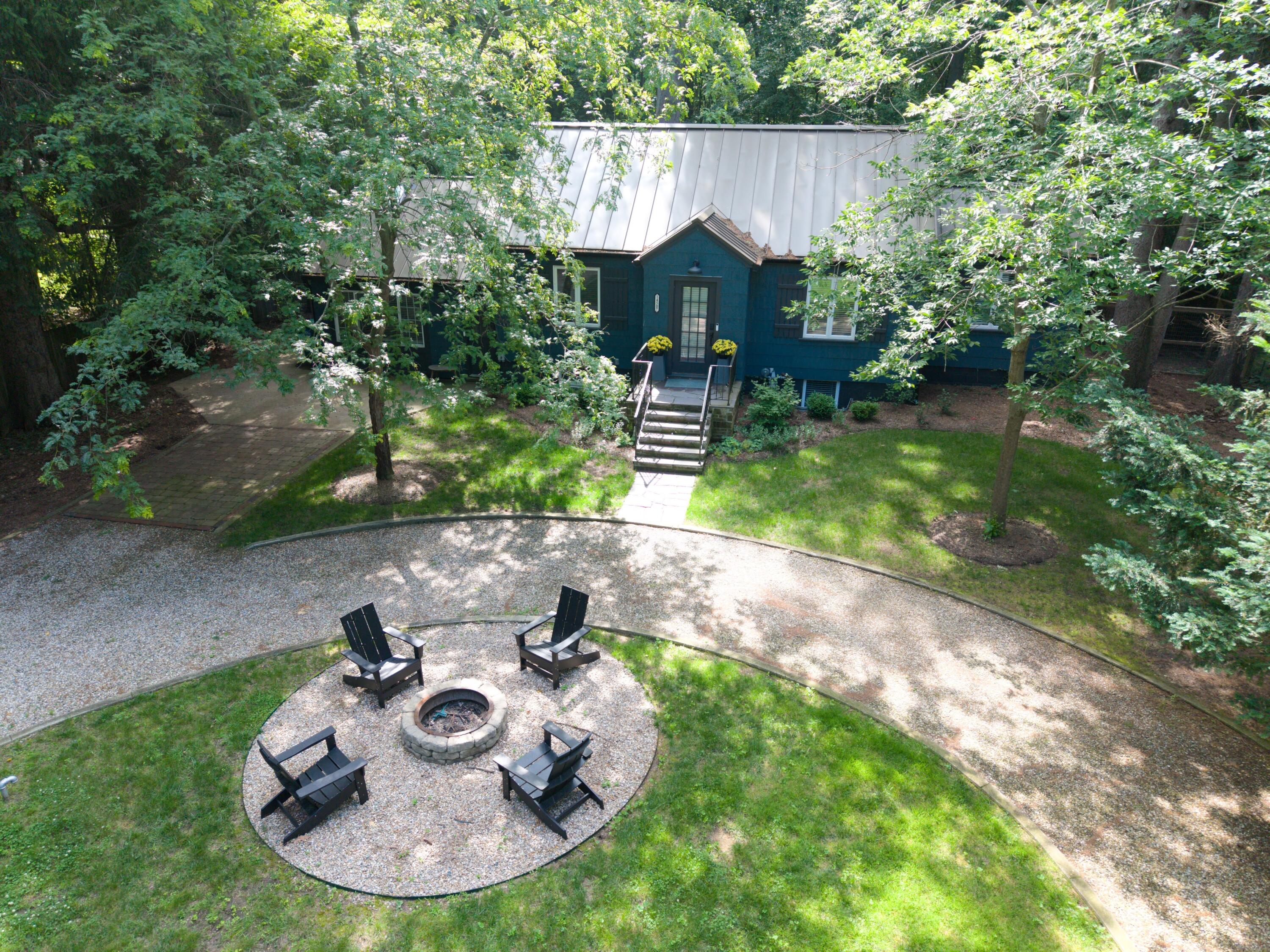 14507 Lakeshore Road