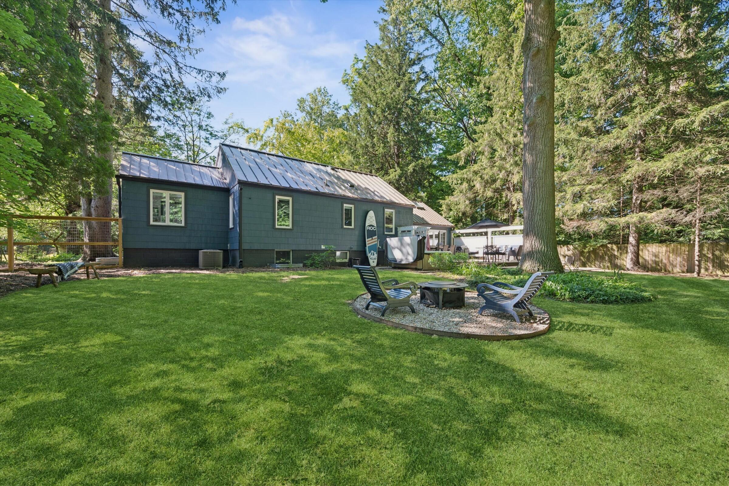 14507 Lakeshore Road