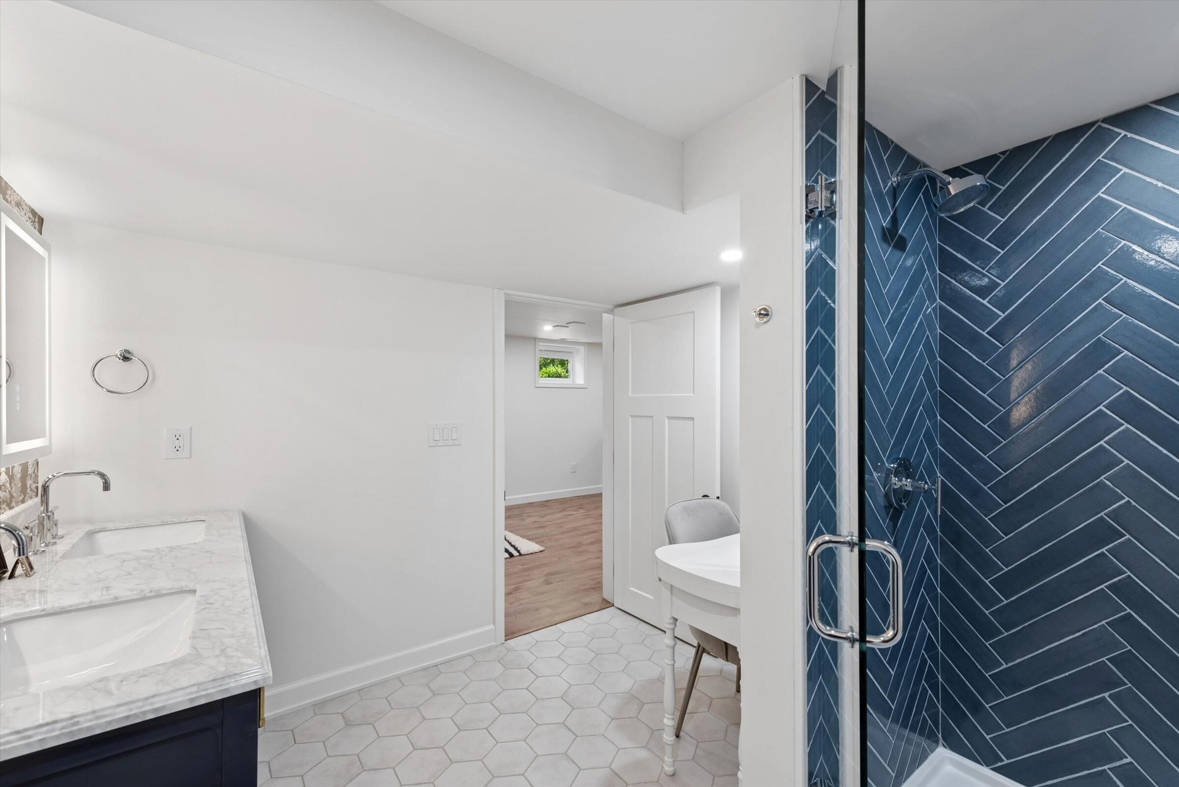 14507 Lakeshore Road