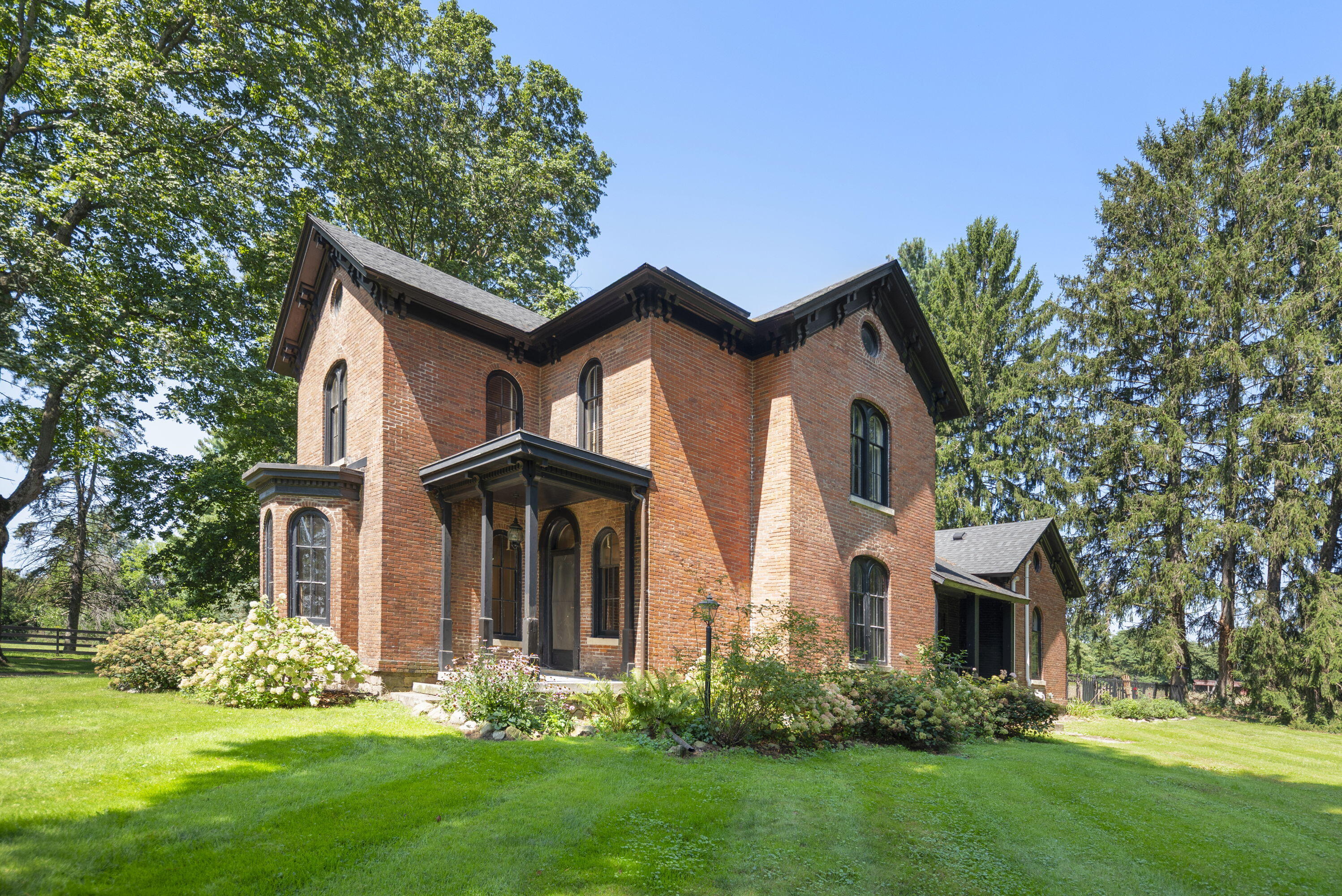 3995 W Bertrand Road