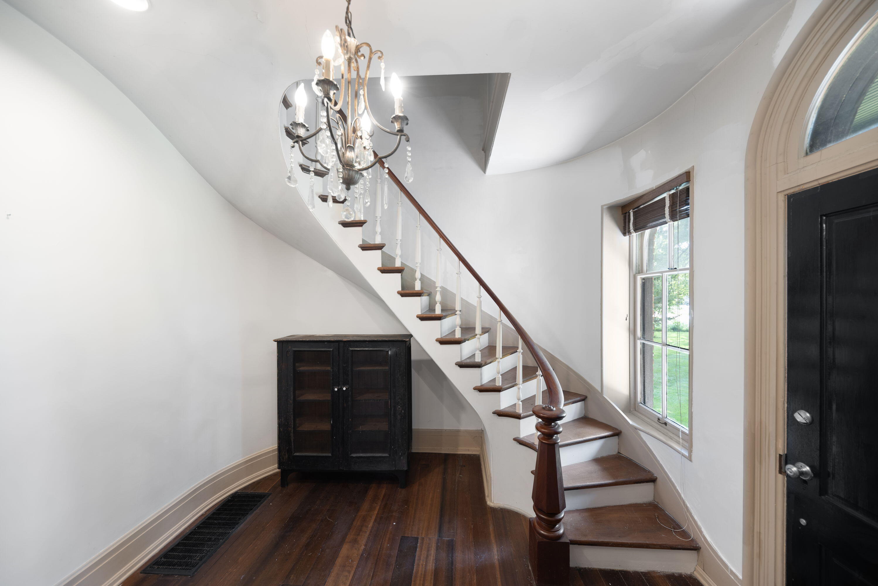 3995 W Bertrand Road