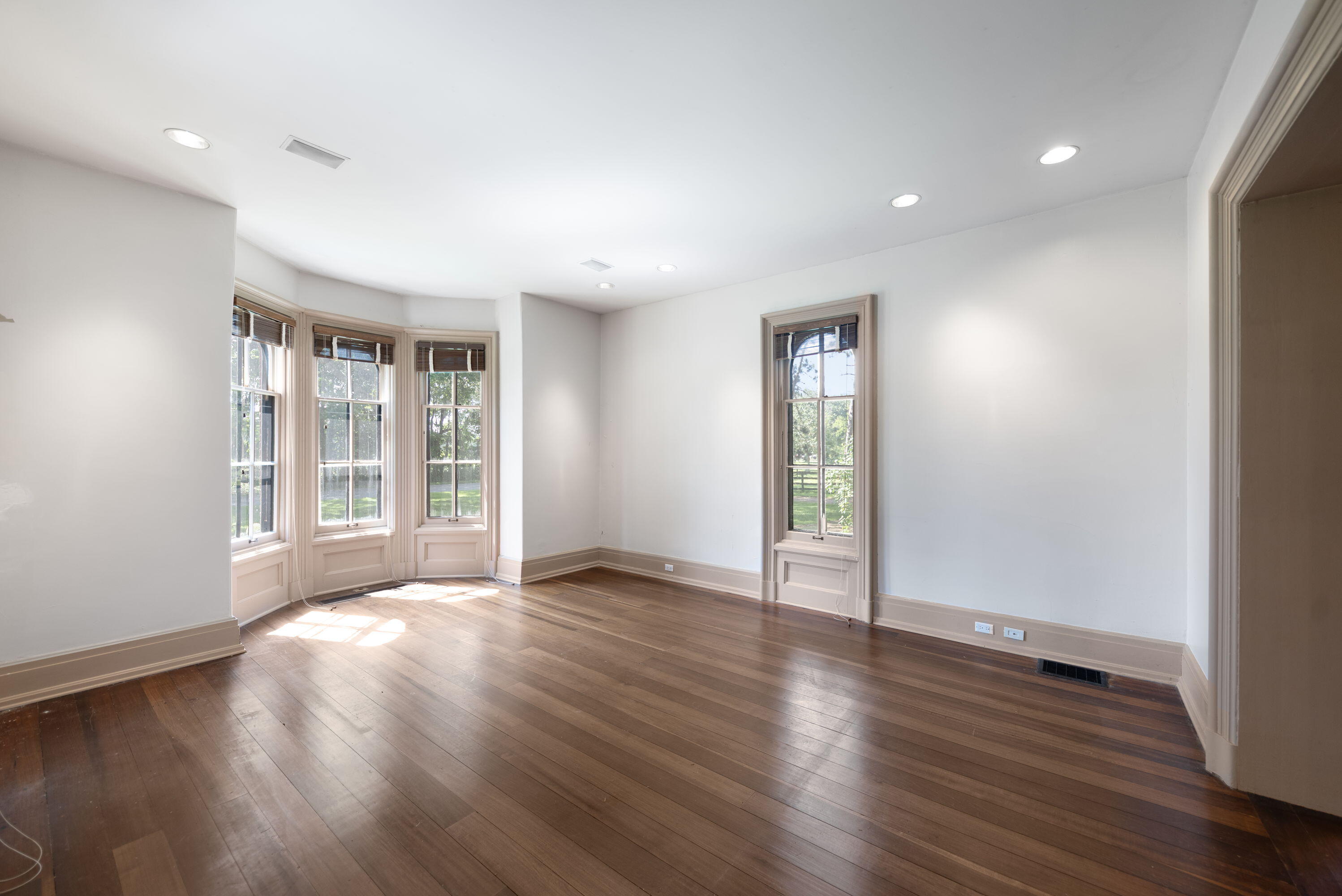 3995 W Bertrand Road