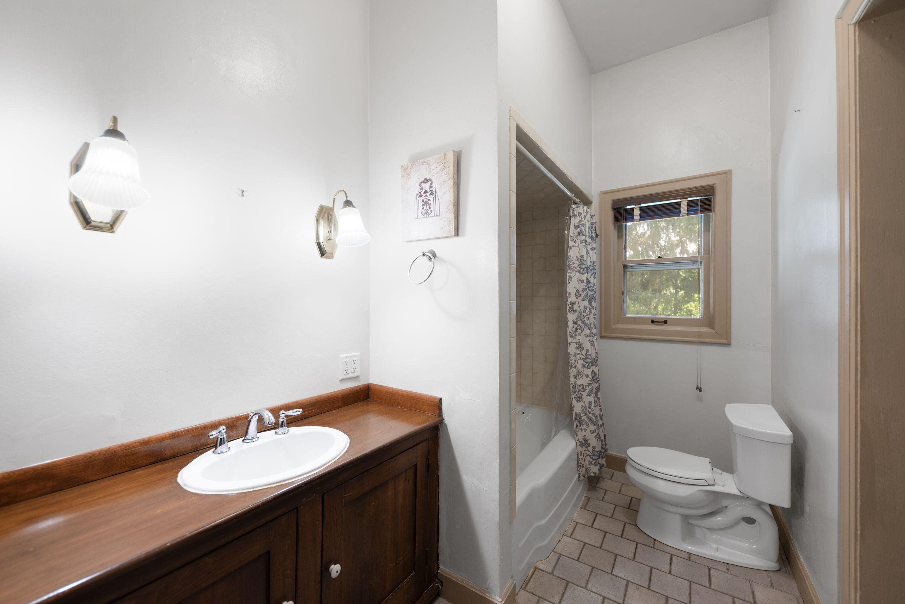 3995 W Bertrand Road