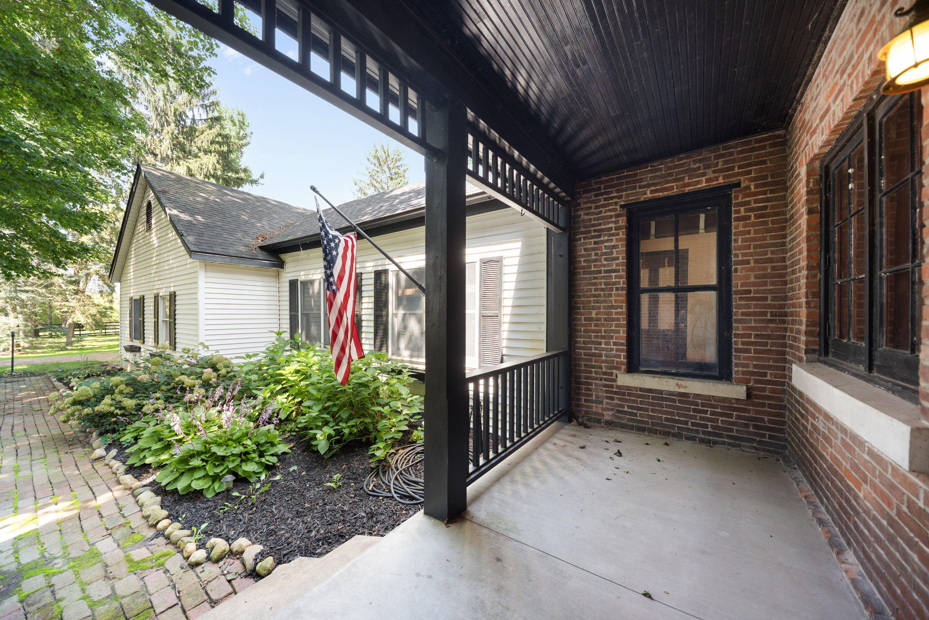 3995 W Bertrand Road