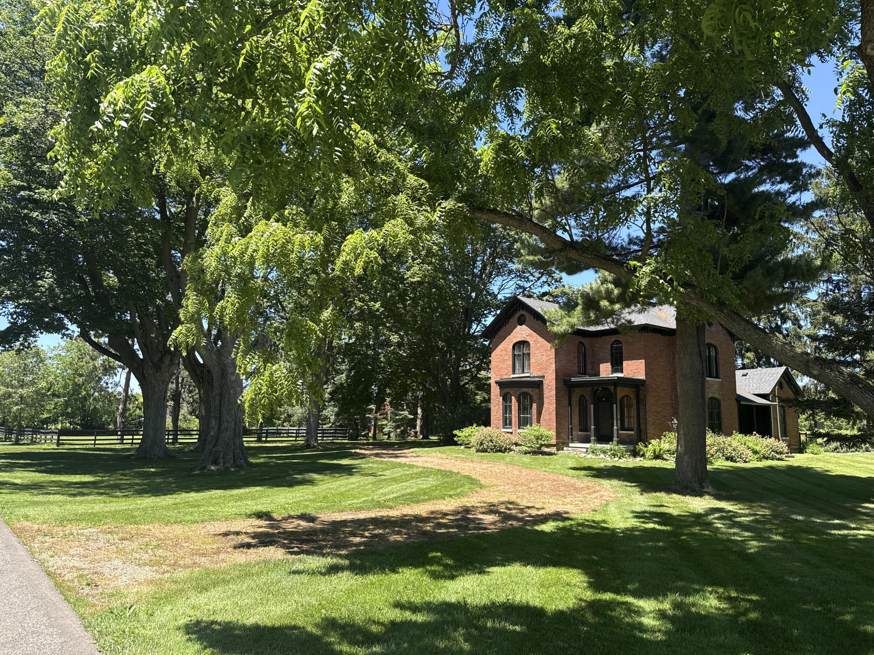 3995 W Bertrand Road