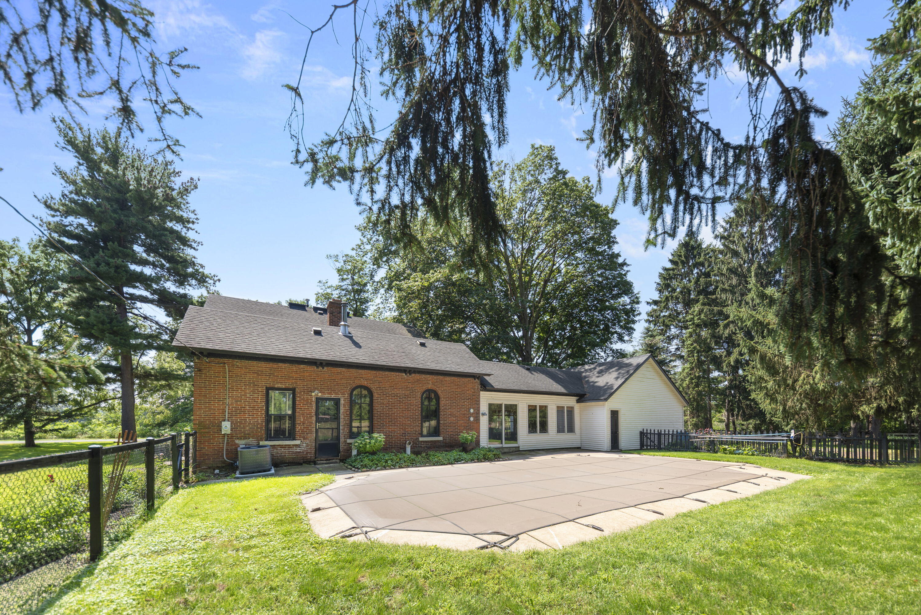 3995 W Bertrand Road