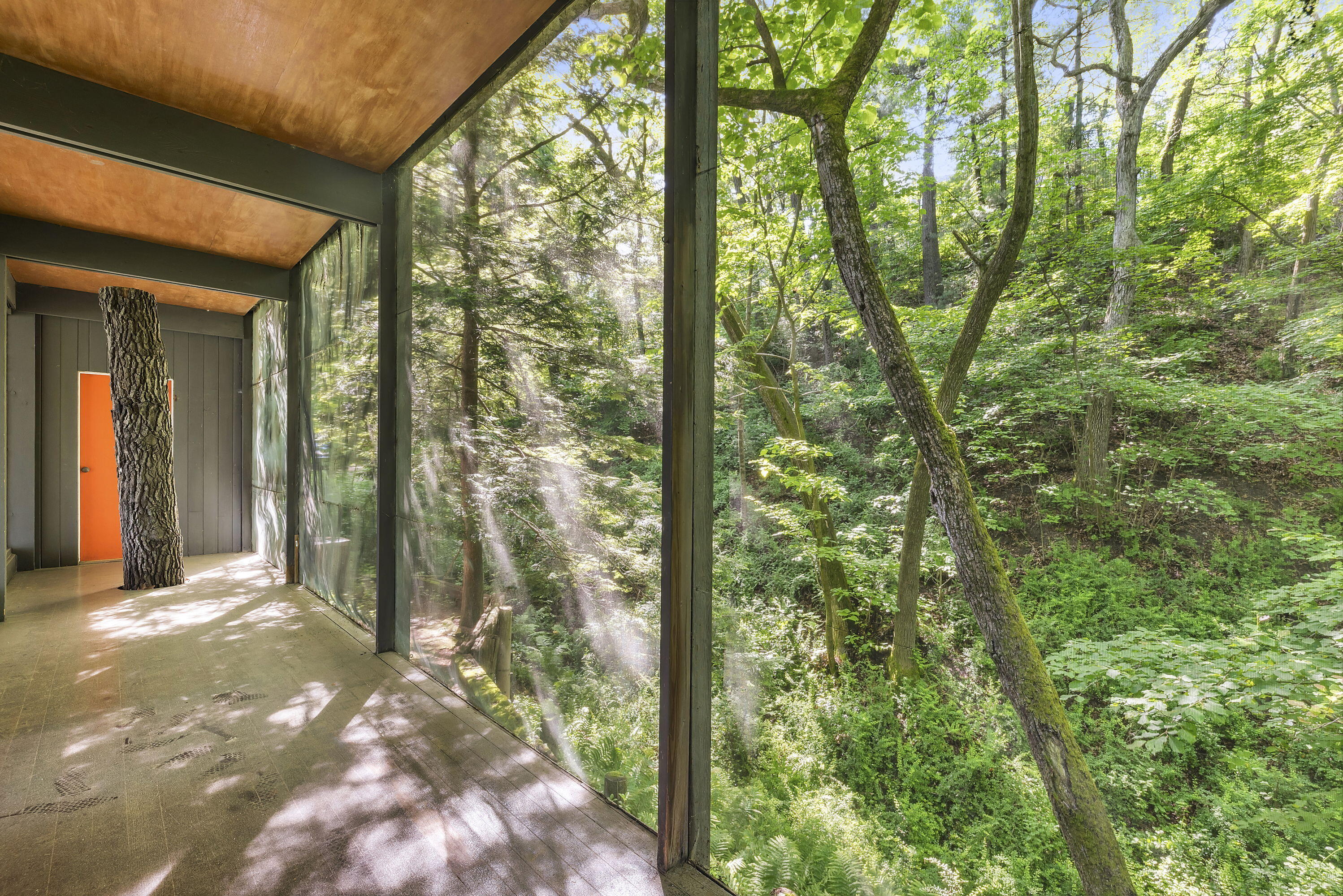 2 S Merrivale Avenue