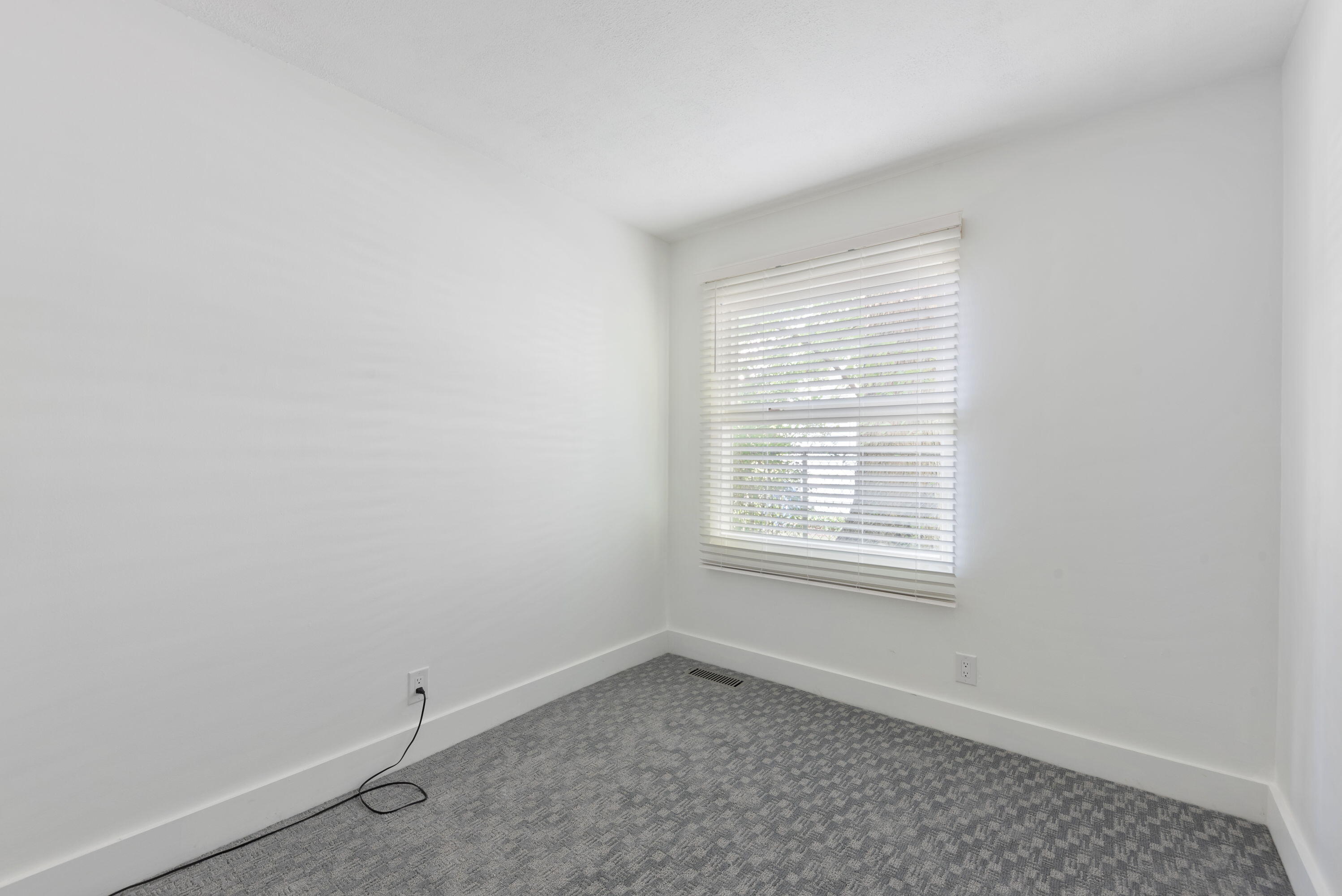 413 Washington Park Boulevard