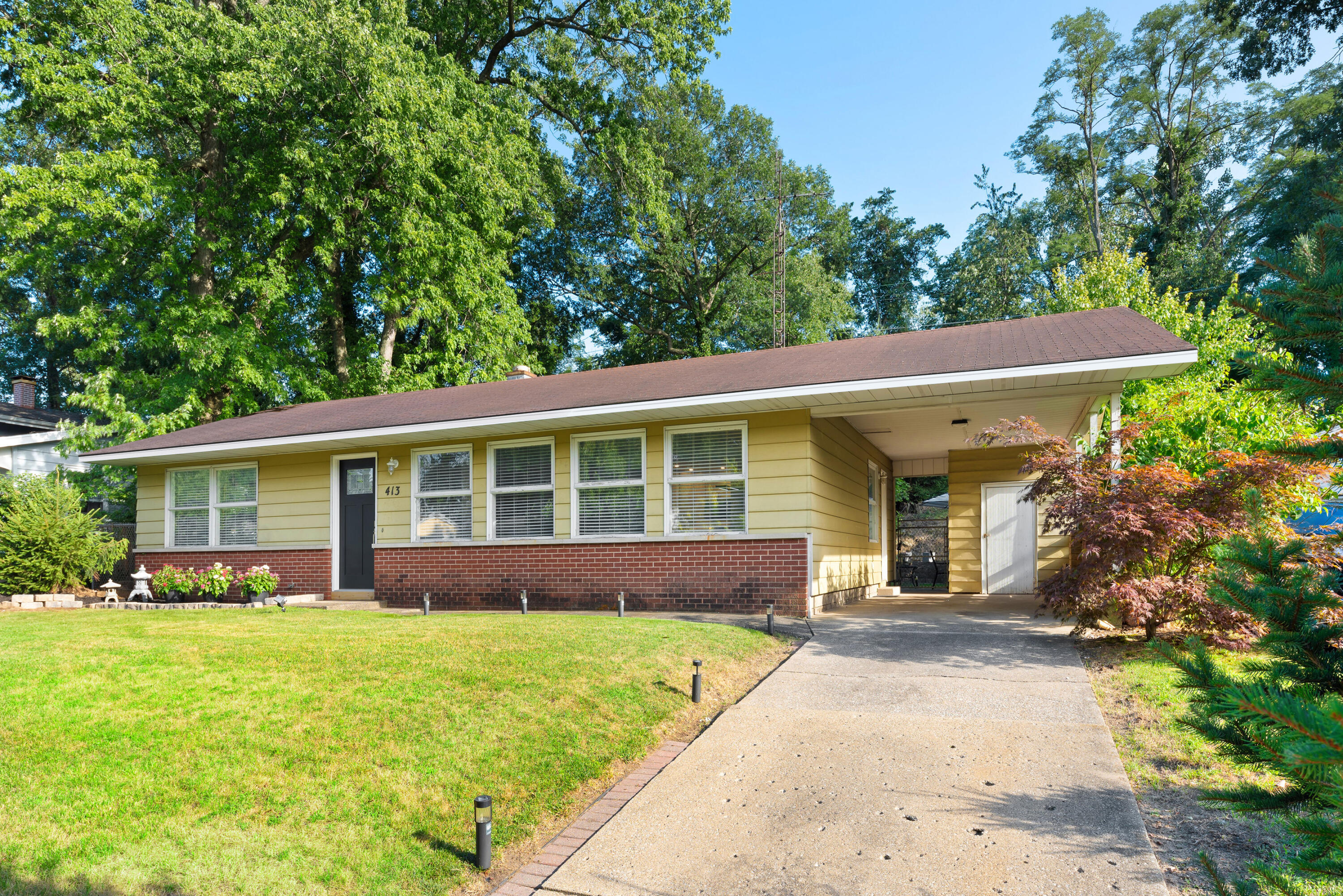 413 Washington Park Boulevard