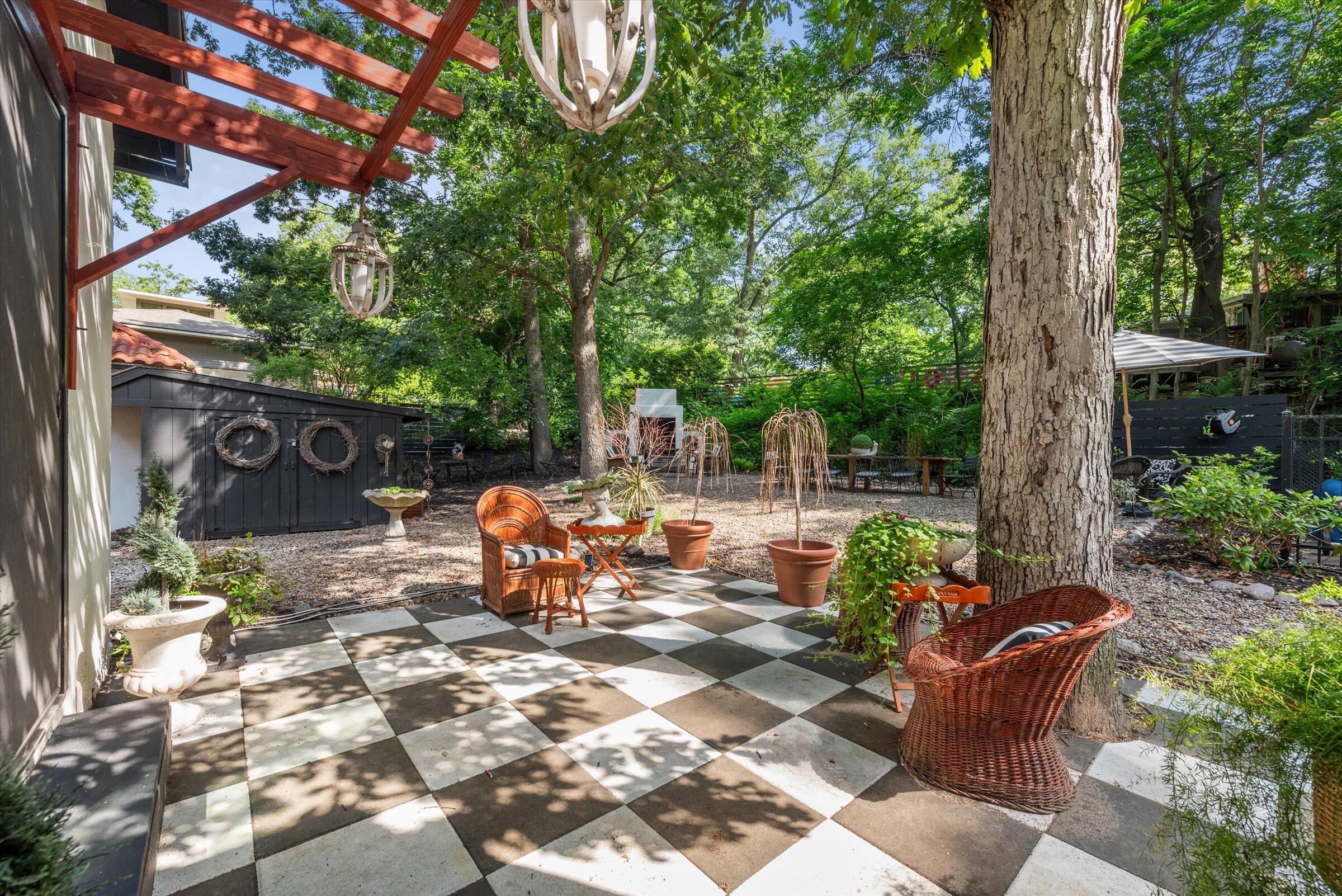 2938 Mount Clair Way