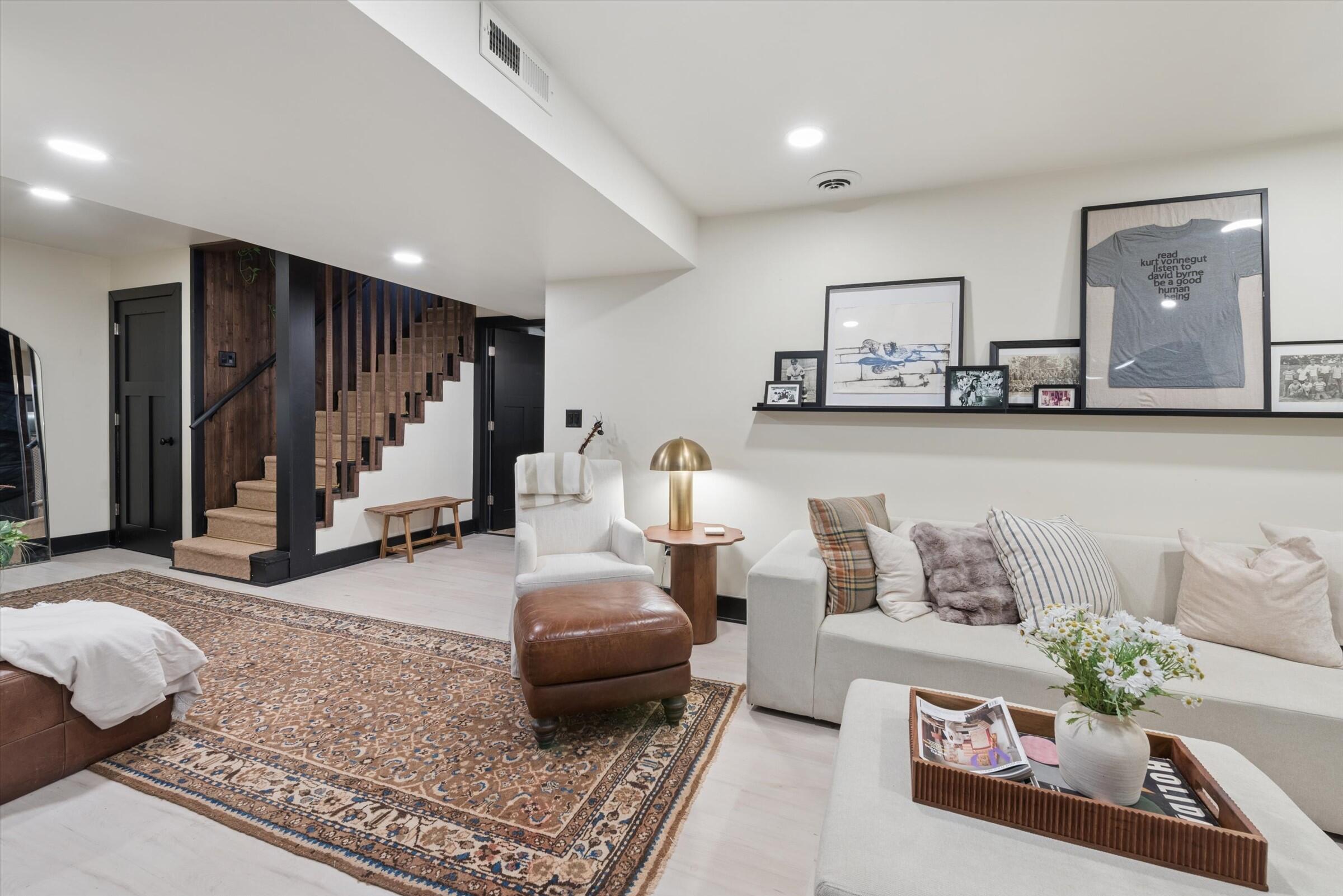 2938 Mount Clair Way