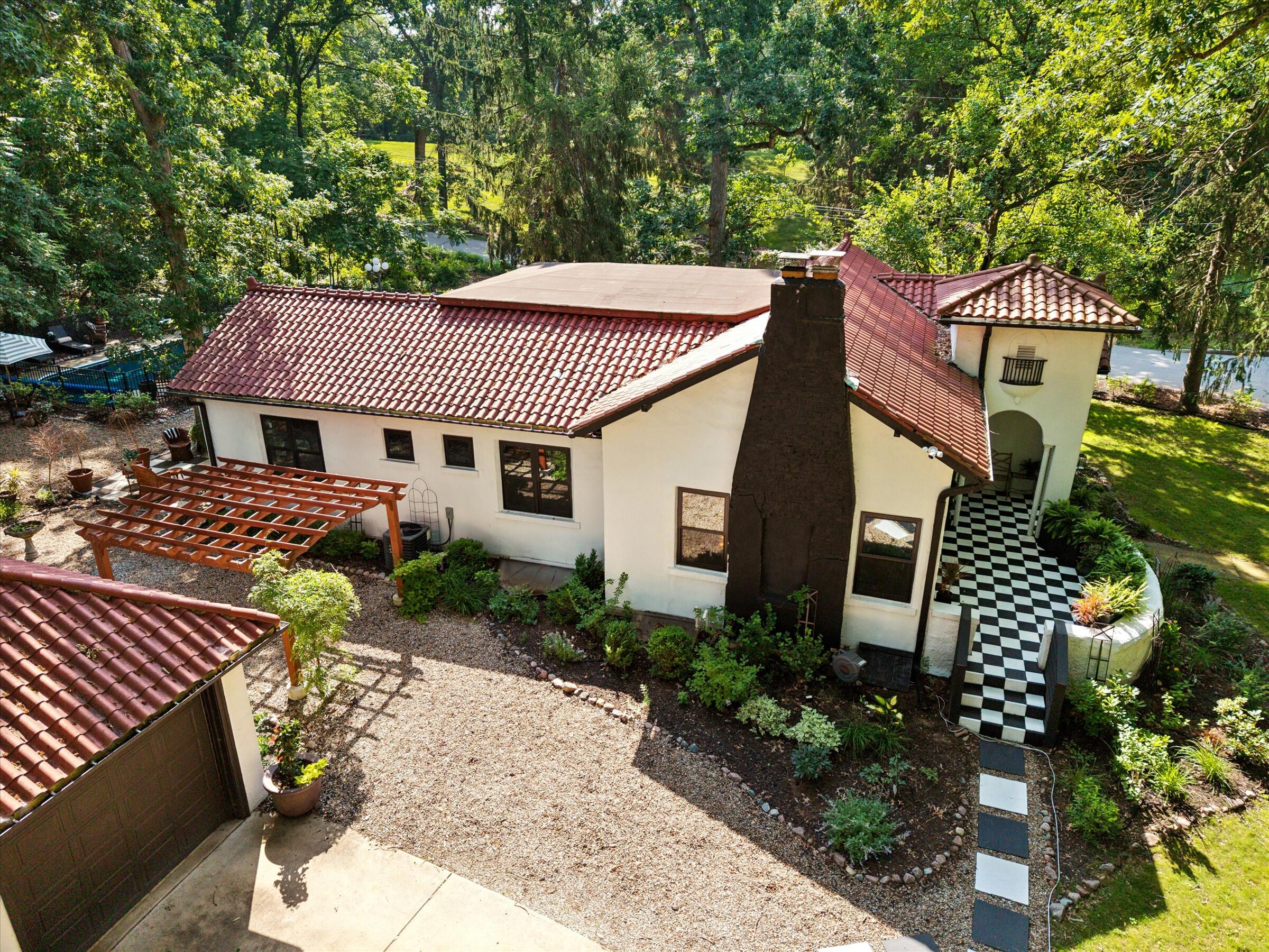 2938 Mount Clair Way