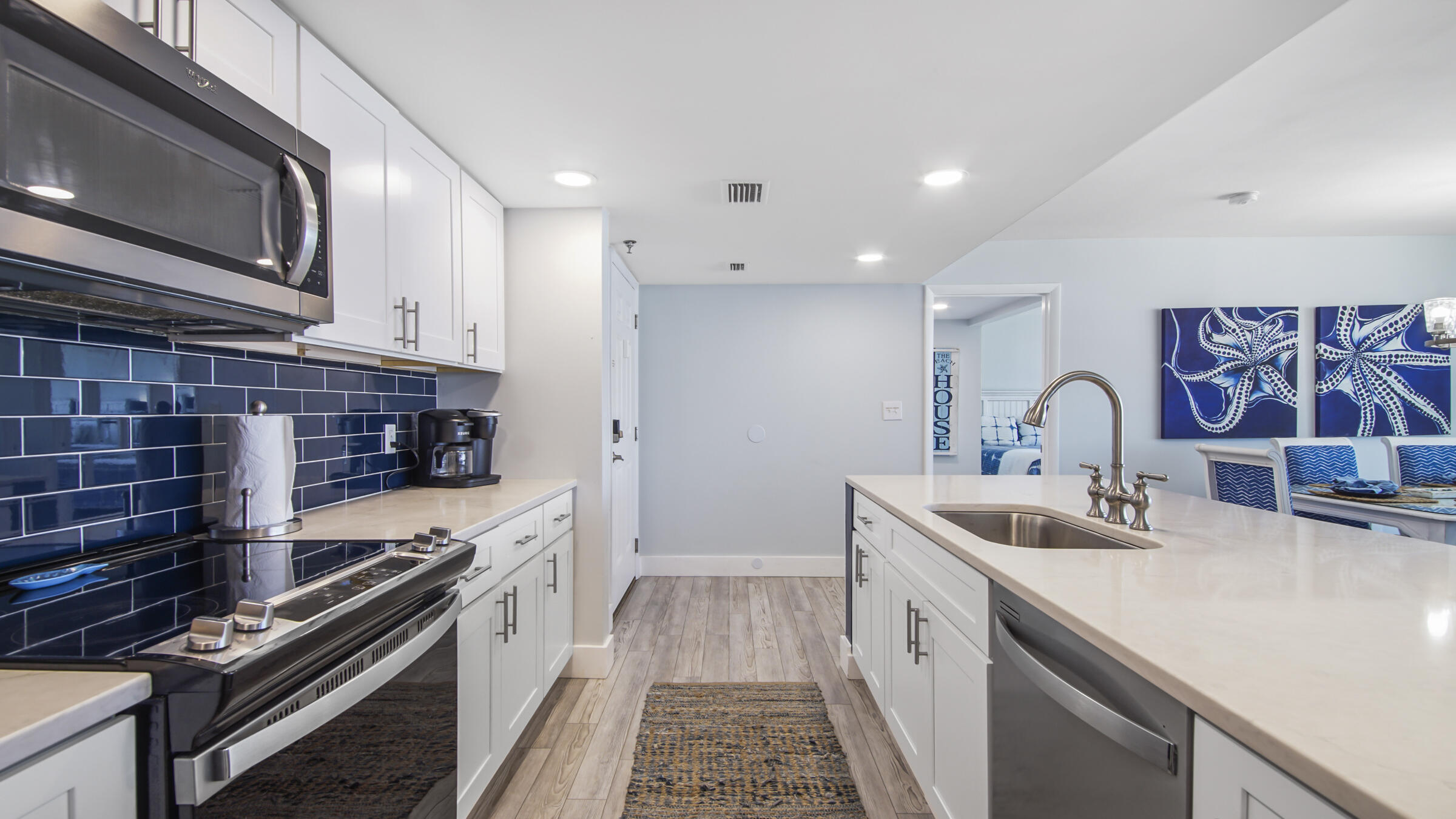 10509 Front Beach Road, 100