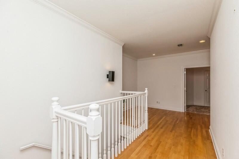 242 Calusa Boulevard