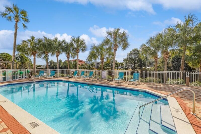 242 Calusa Boulevard