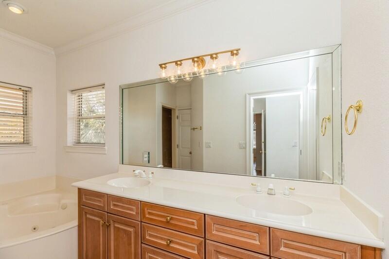 242 Calusa Boulevard